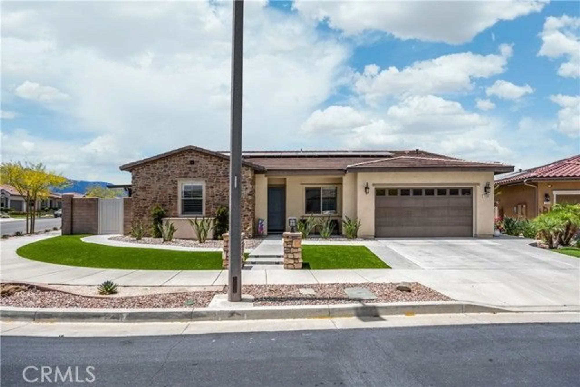 Property Slideshow image 2 of 68 | 11638 oakton way, Corona, CA, 92883