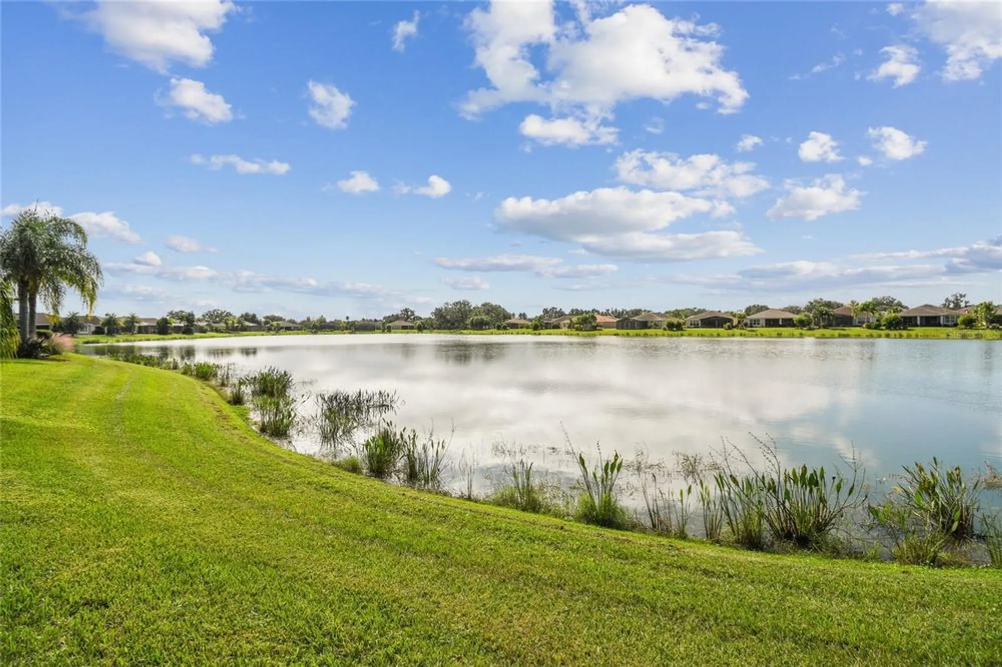 Property Slideshow image 54 of 67 | 333 via torrente dr, Poinciana, FL, 34759