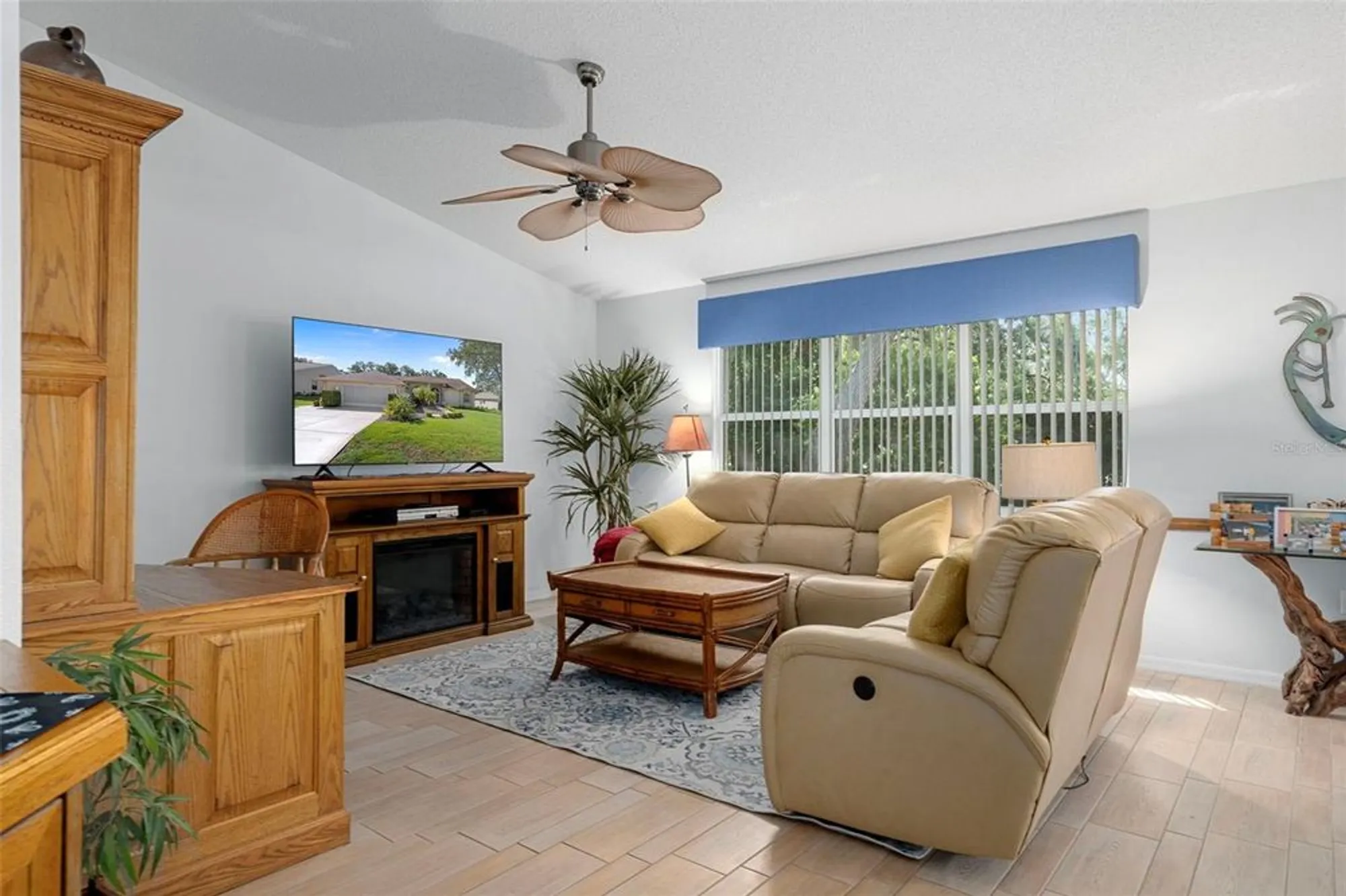 Property Slideshow image 21 of 52 | 416 mistwood ct, Spring Hill, FL, 34609