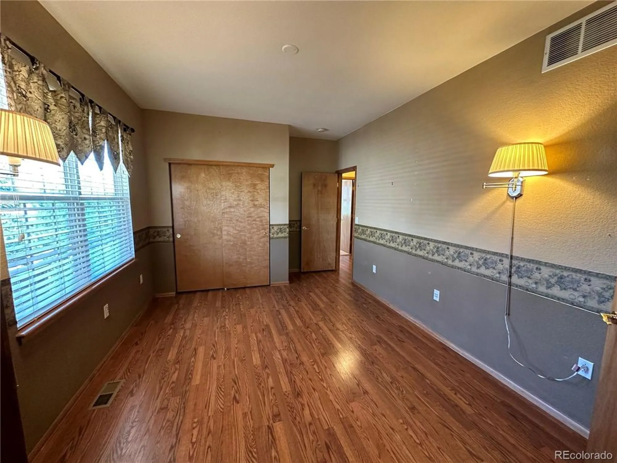 Property Slideshow image 12 of 28 | 22840 e heritage pkwy, Aurora, CO, 80016