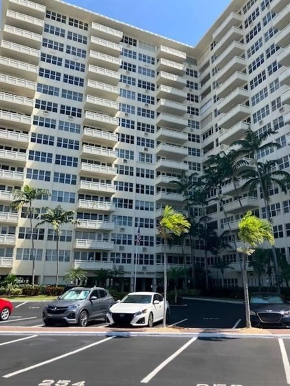 Property Slideshow image 1 of 56 | 3200 ne 36th st 321, Fort Lauderdale, FL, 33308