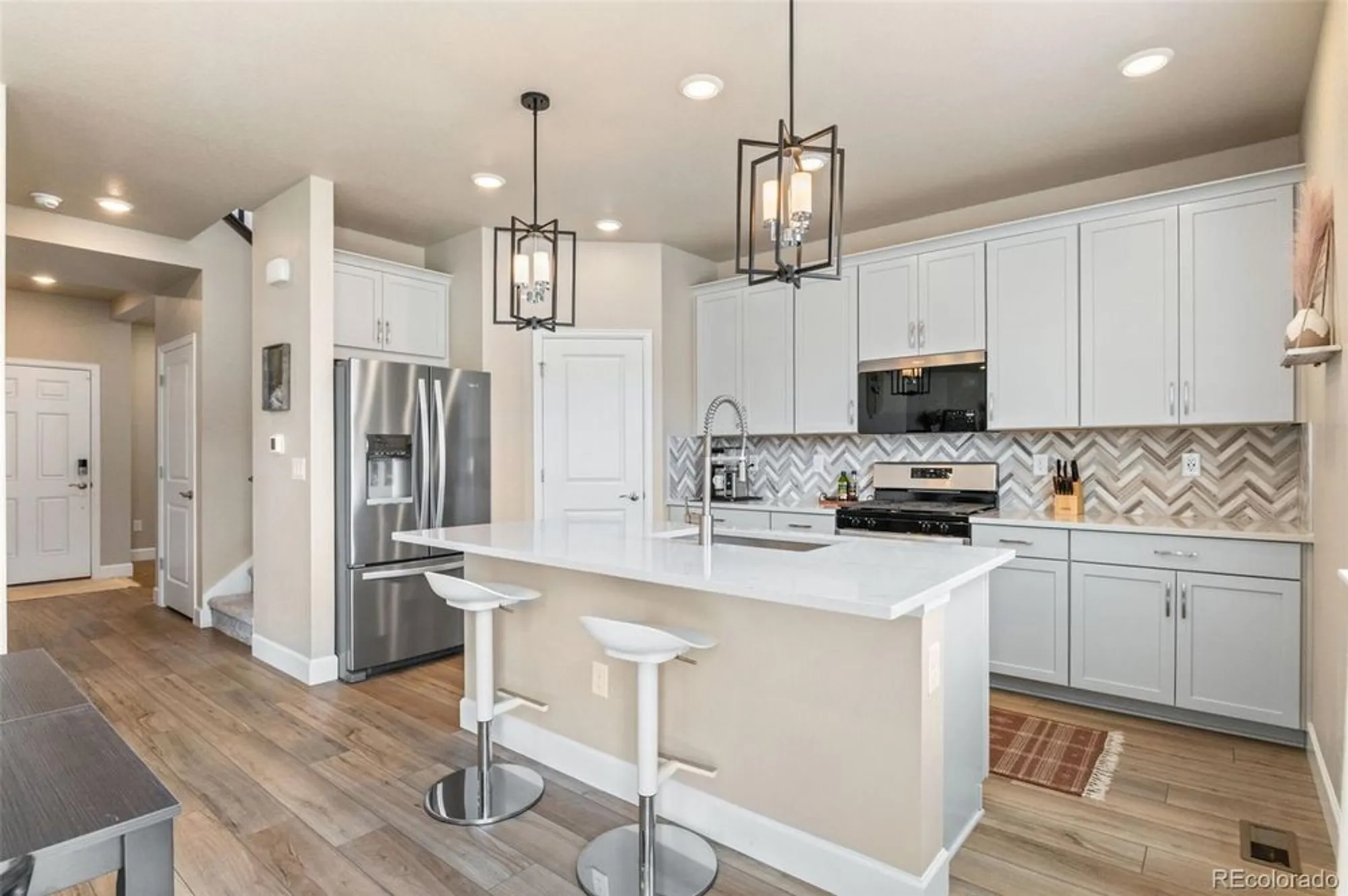 Property Slideshow image 11 of 39 | 3888 red valley ln, Castle Rock, CO, 80104