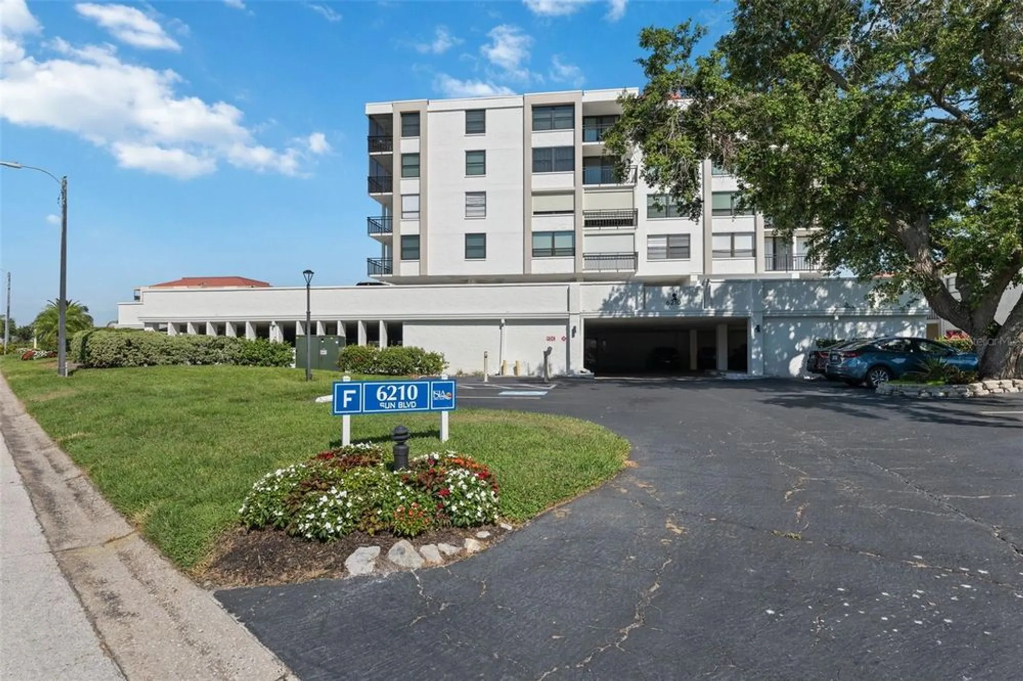 Property Slideshow image 48 of 49 | 6210 sun blvd apt 206, Saint Petersburg, FL, 33715