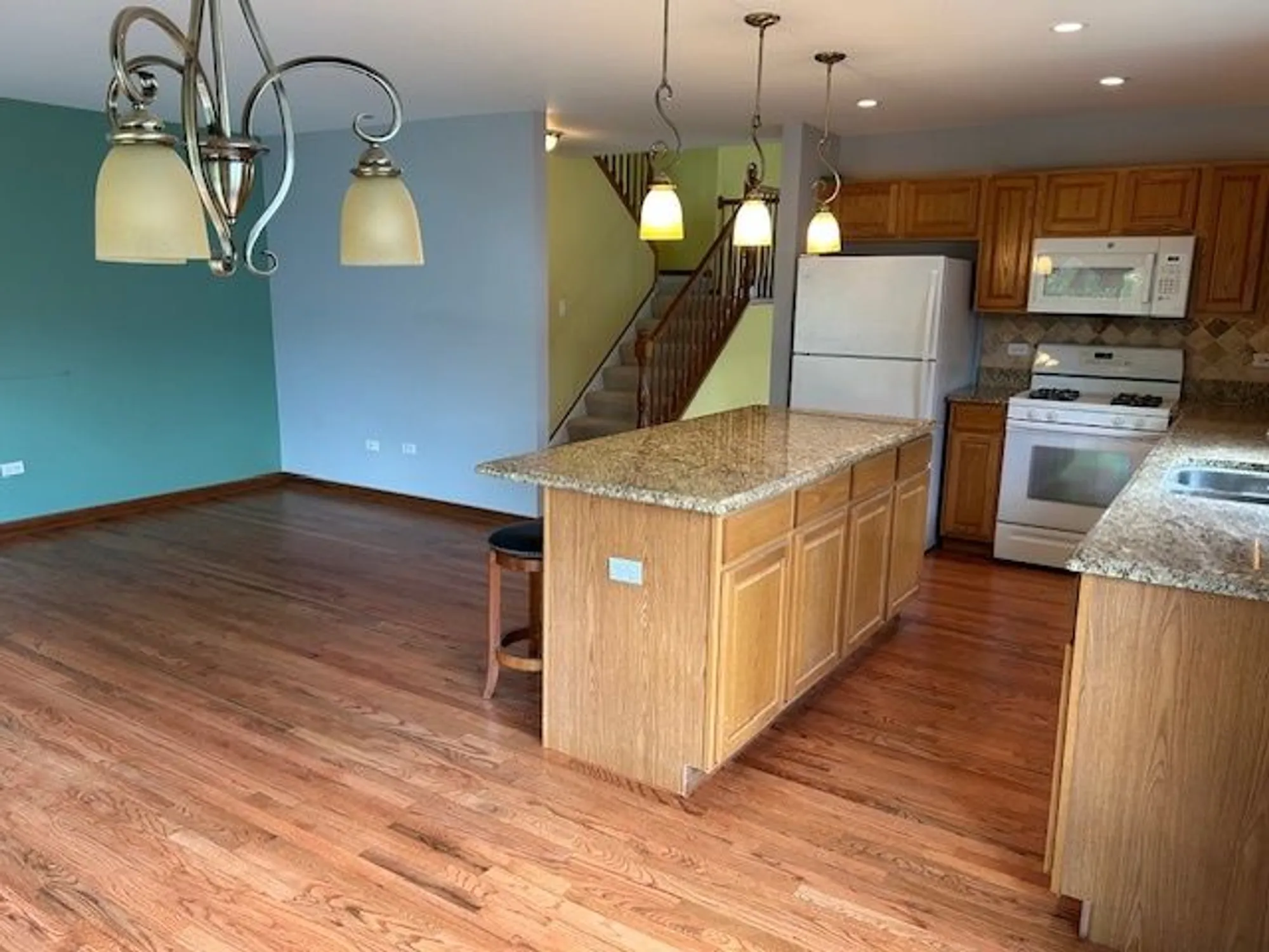 Property Slideshow image 21 of 67 | 13804 s ironwood dr, Plainfield, IL, 60544