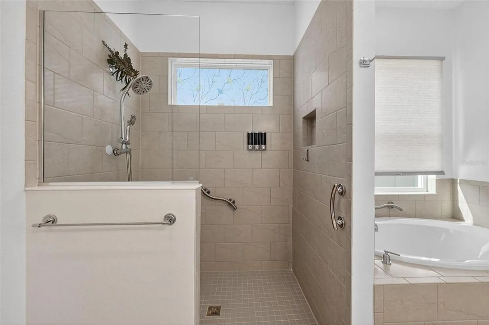 Property Slideshow image 52 of 95 | 8677 bridgeport bay cir, Mount Dora, FL, 32757