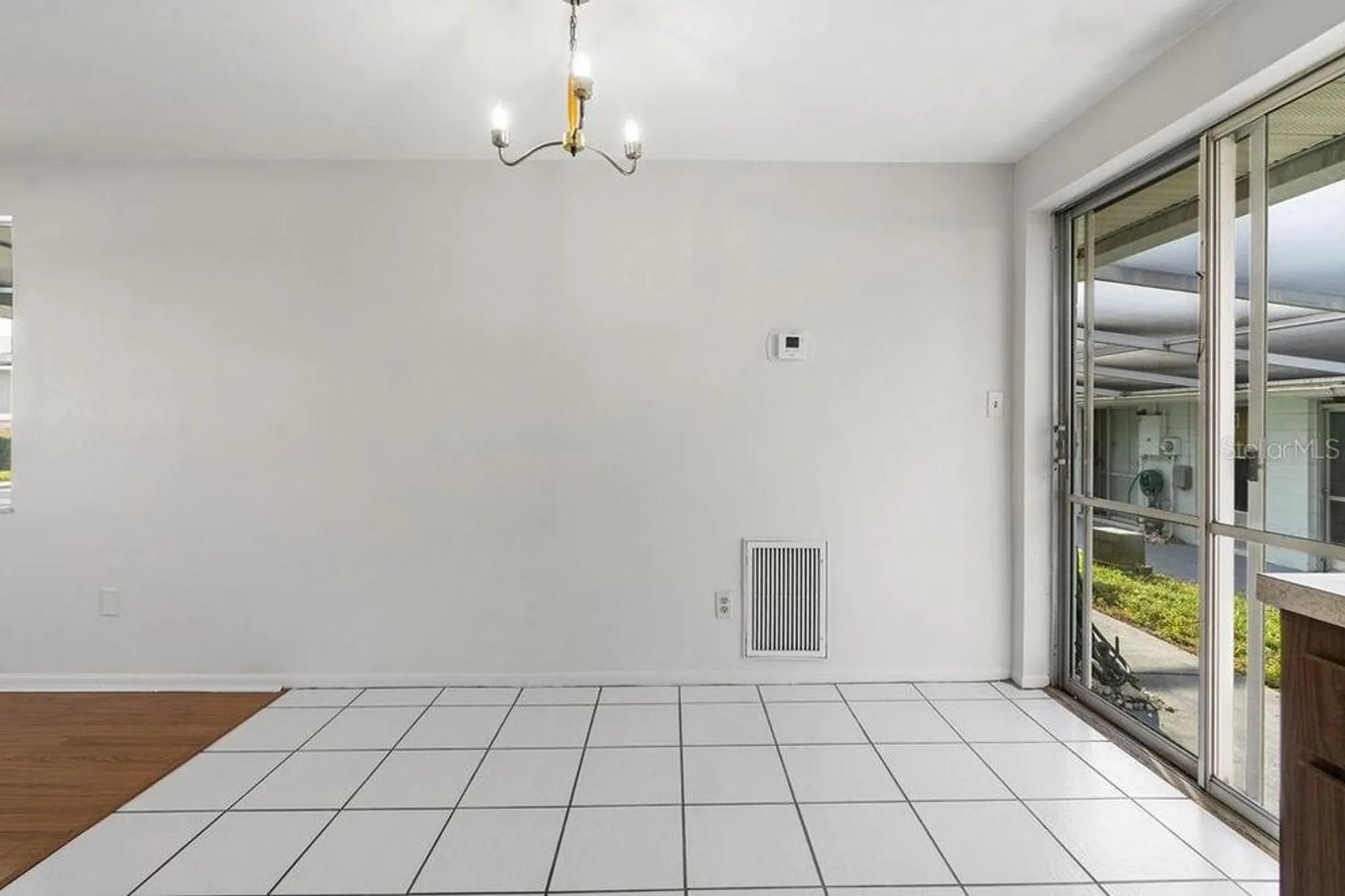 Property Slideshow image 7 of 25 | 12400 park blvd 124, Seminole, FL, 33772