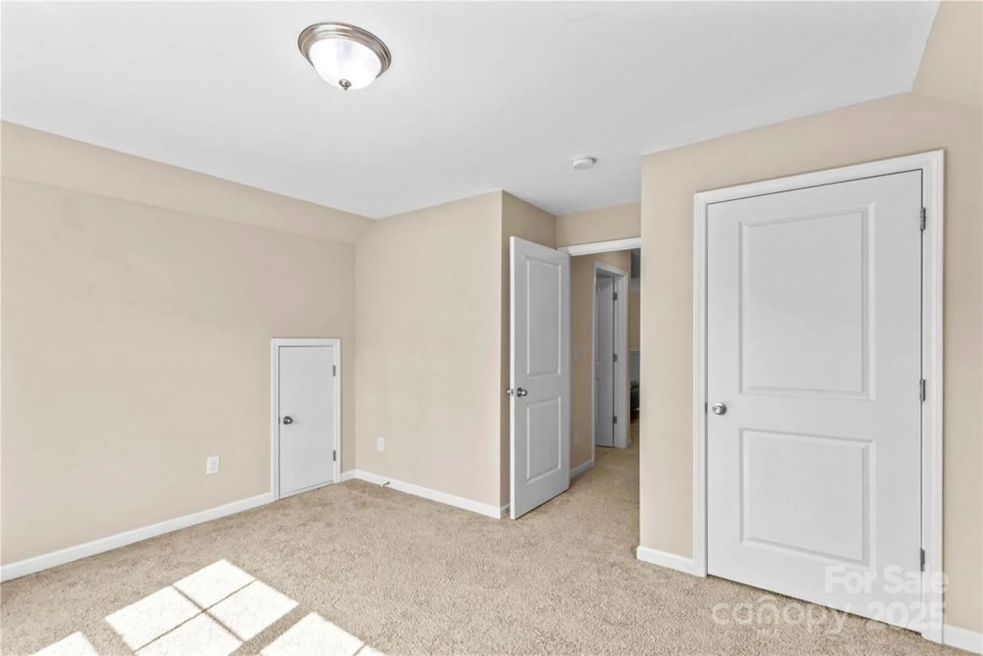 Property Slideshow image 31 of 45 | 3835 norman view dr, Sherrills Ford, NC, 28673