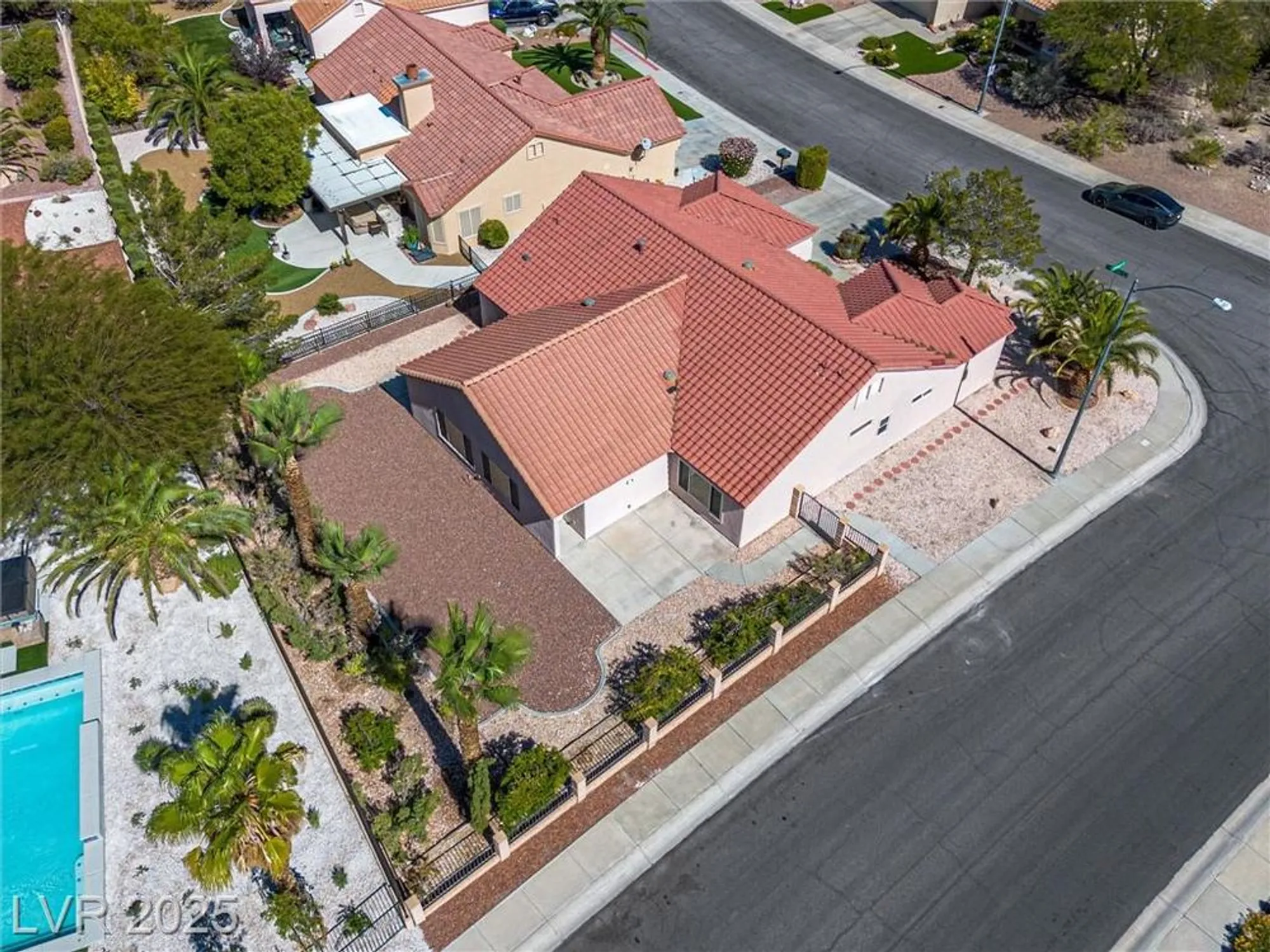 Property Slideshow image 61 of 66 | 3001 merimar dr, Las Vegas, NV, 89134