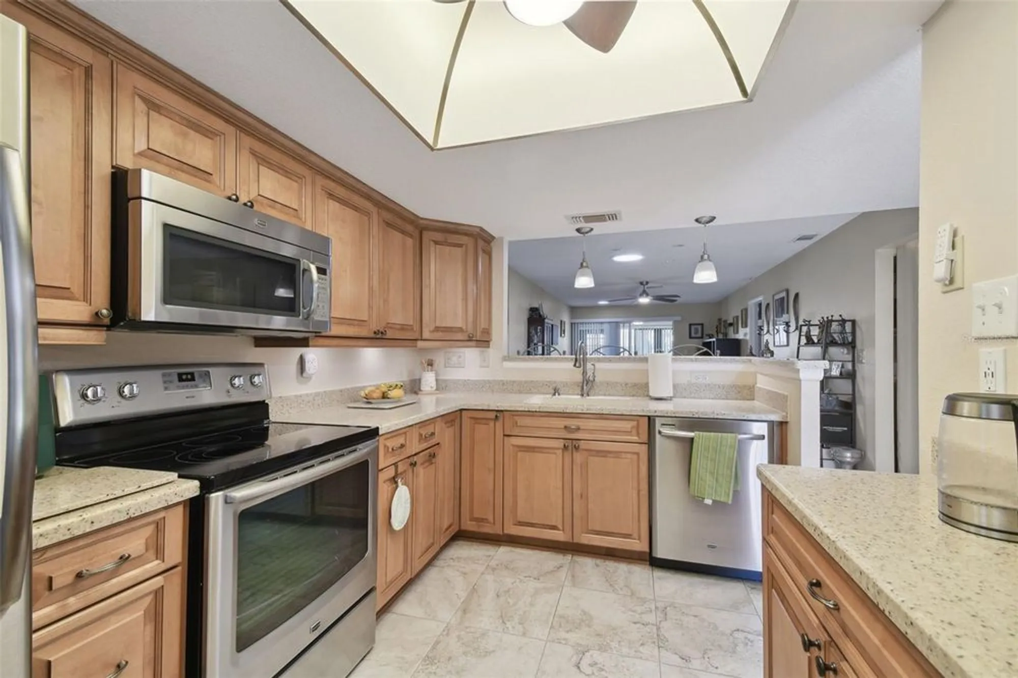 Property Slideshow image 15 of 89 | 8130 braddock cir 3, Port Richey, FL, 34668