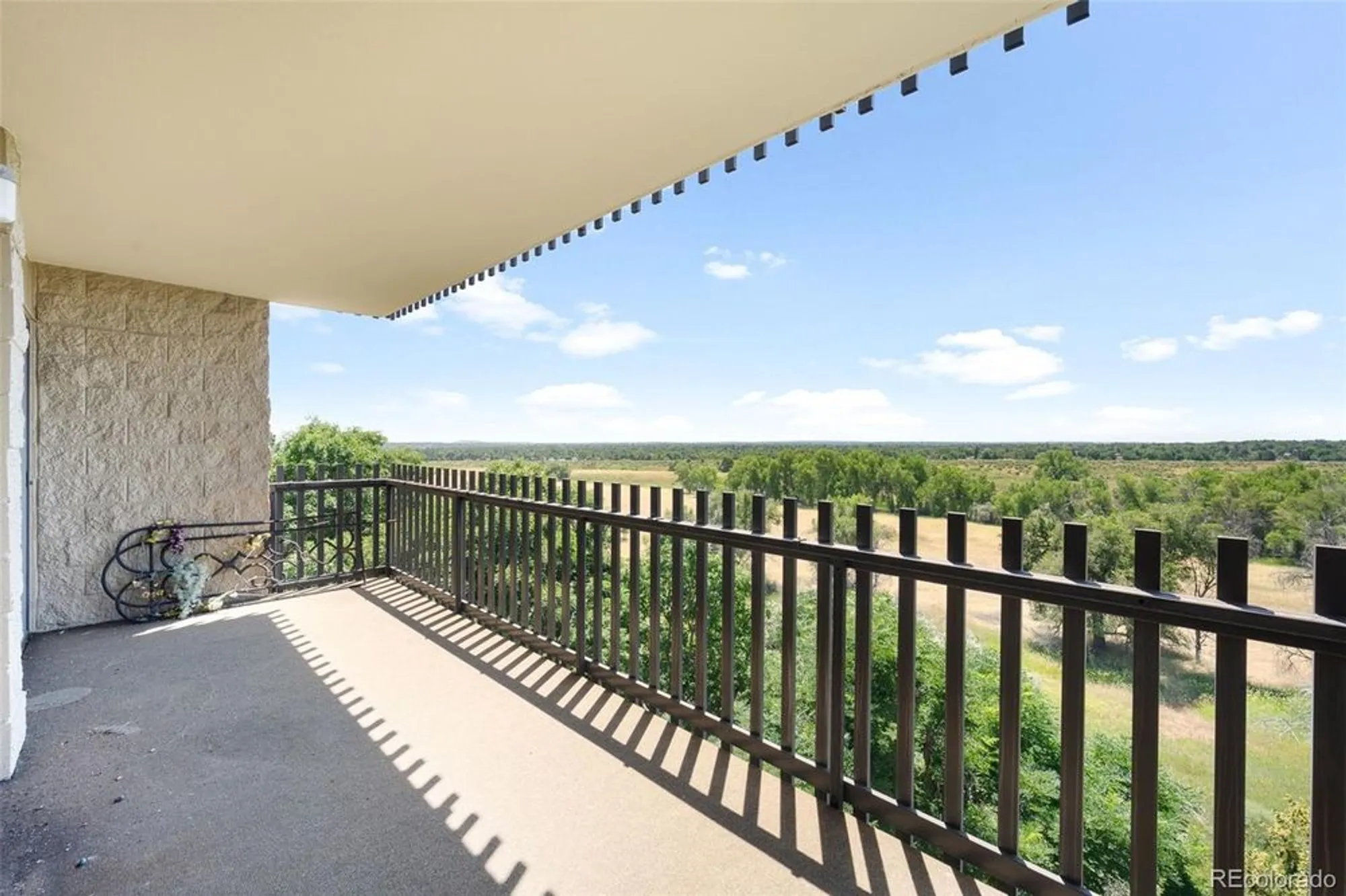 Property Slideshow image 2 of 26 | 14300 e marina dr 502, Aurora, CO, 80014