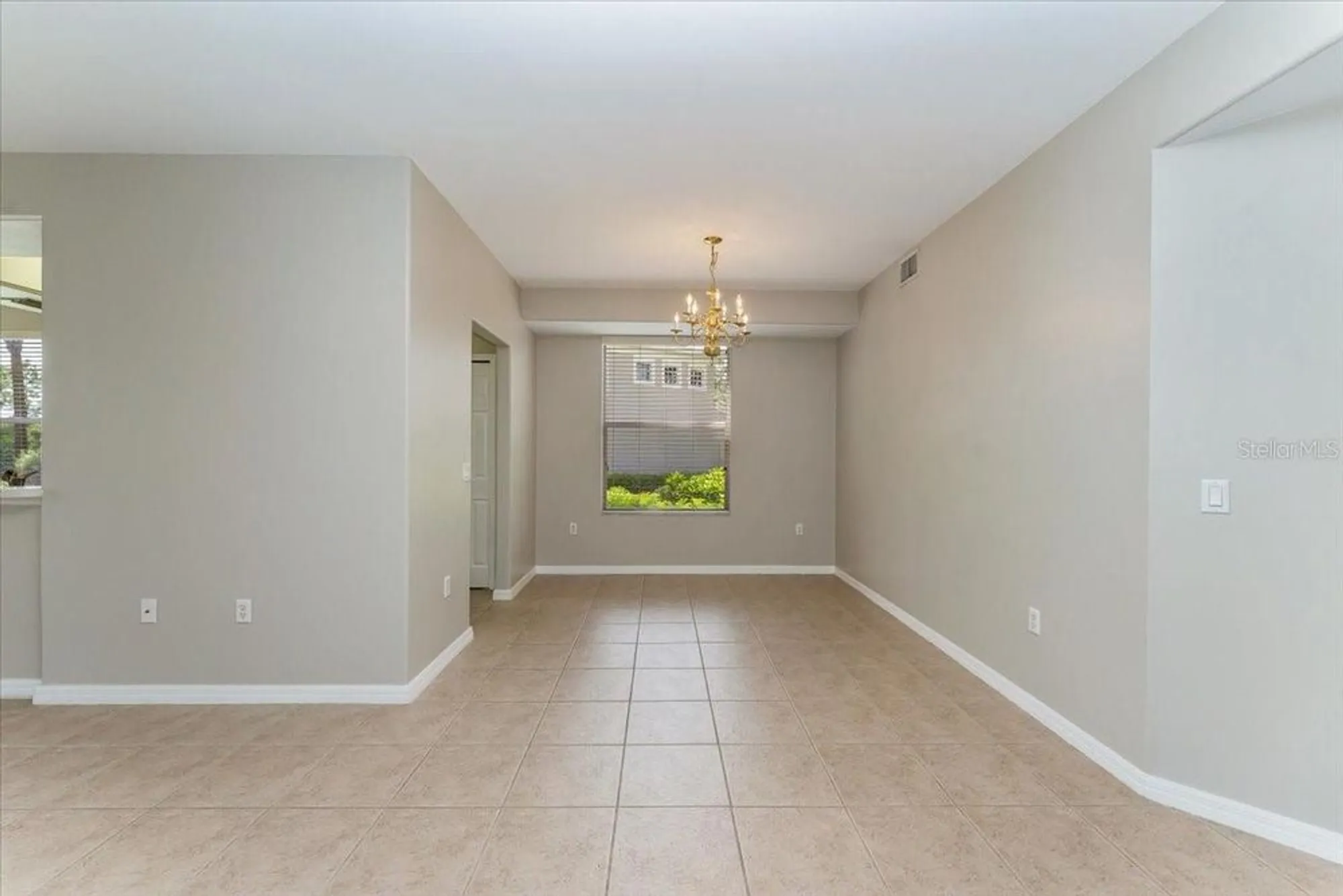 Property Slideshow image 11 of 48 | 11004 mill creek way 1902, Fort Myers, FL, 33913