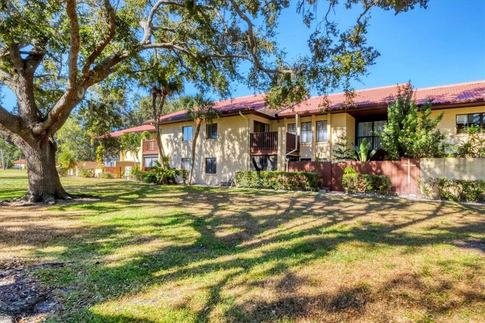 Property Slideshow image 24 of 34 | 1111 w faith cir apt 2004, Bradenton, FL, 34212