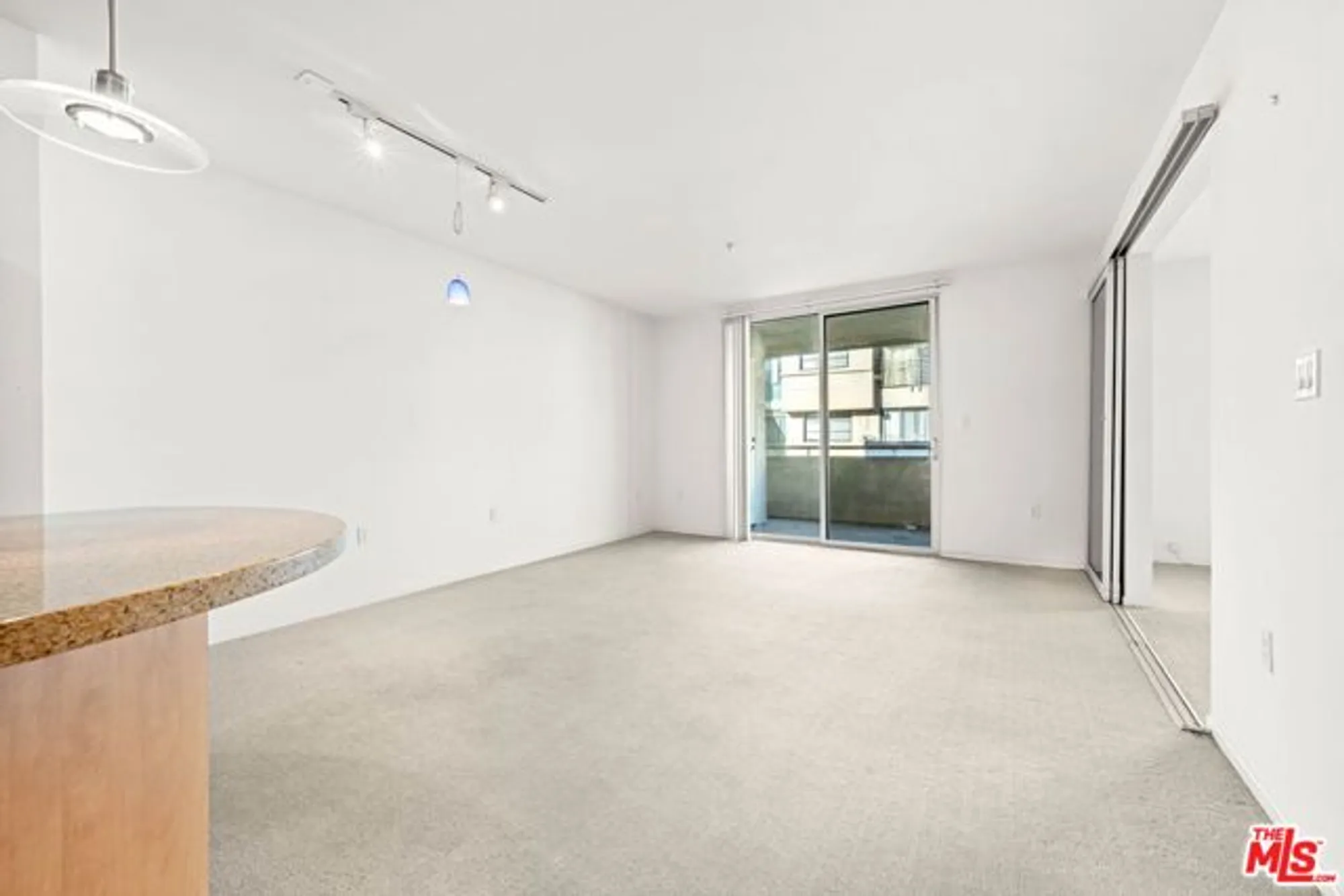 Property Slideshow image 5 of 35 | 267 s san pedro st unit 508, Los Angeles, CA, 90012