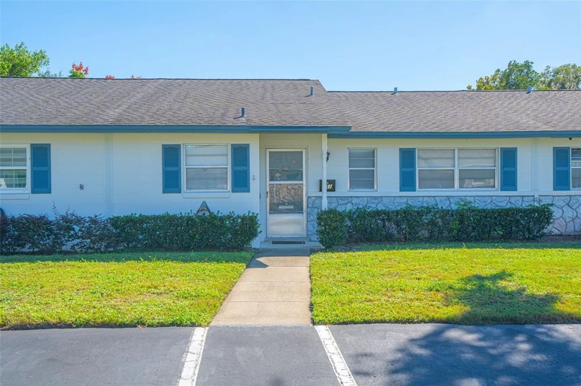 Property Slideshow image 16 of 18 | 151 n hill ave # 100, Deland, FL, 32724