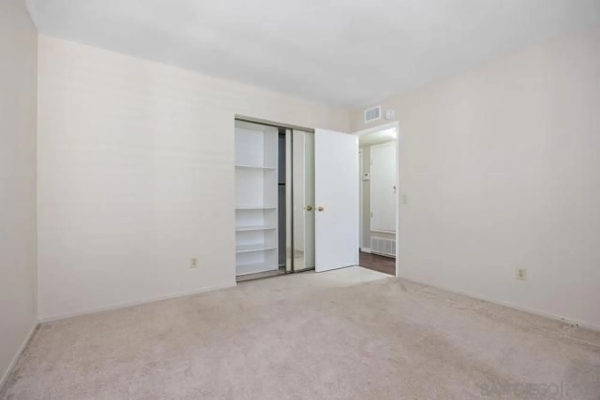 Property Slideshow image 10 of 29 | 17604 camino ancho, San Diego, CA, 92128