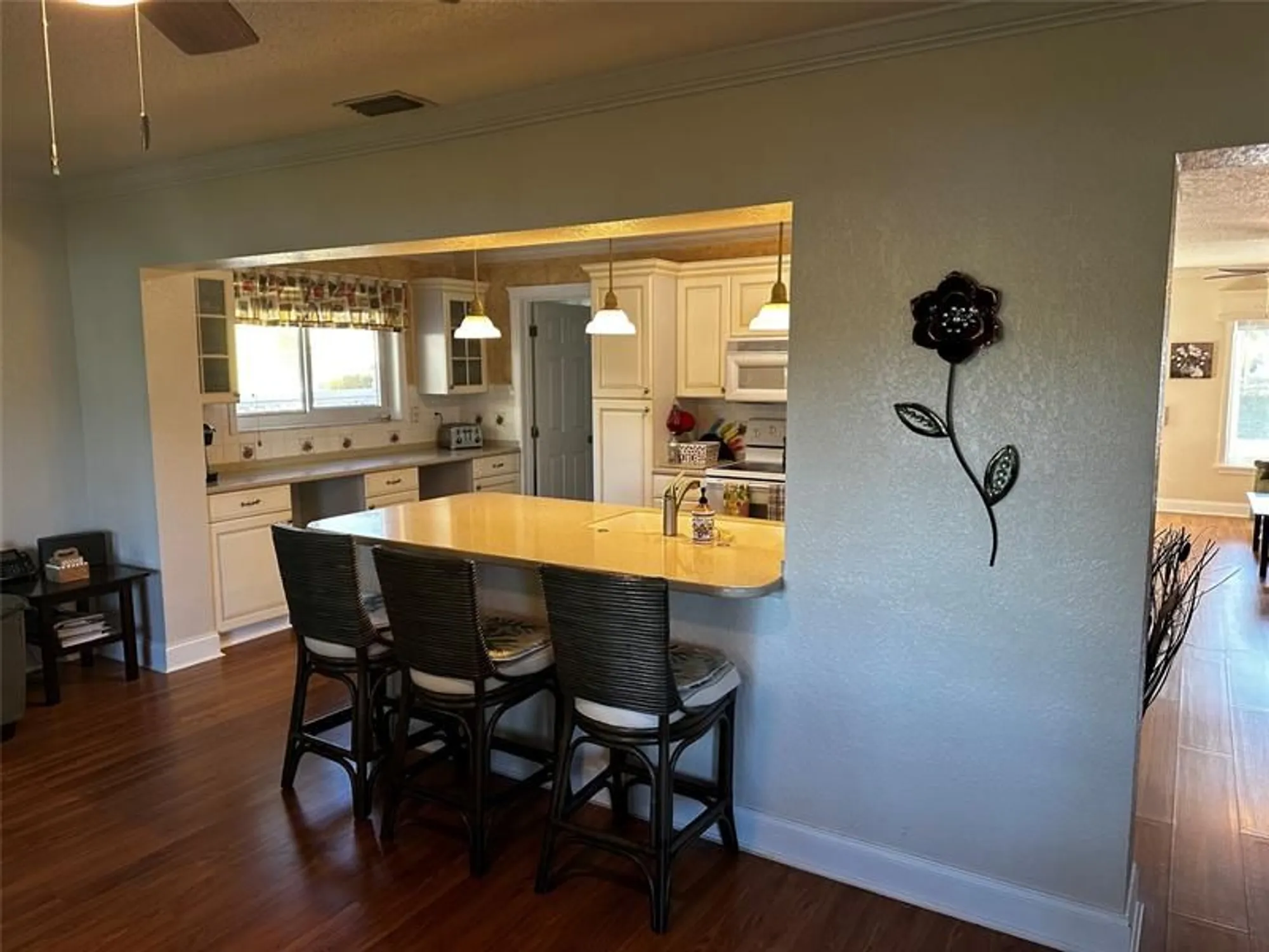 Property Slideshow image 5 of 42 | 4513 nw 43rd ter, Tamarac, FL, 33319