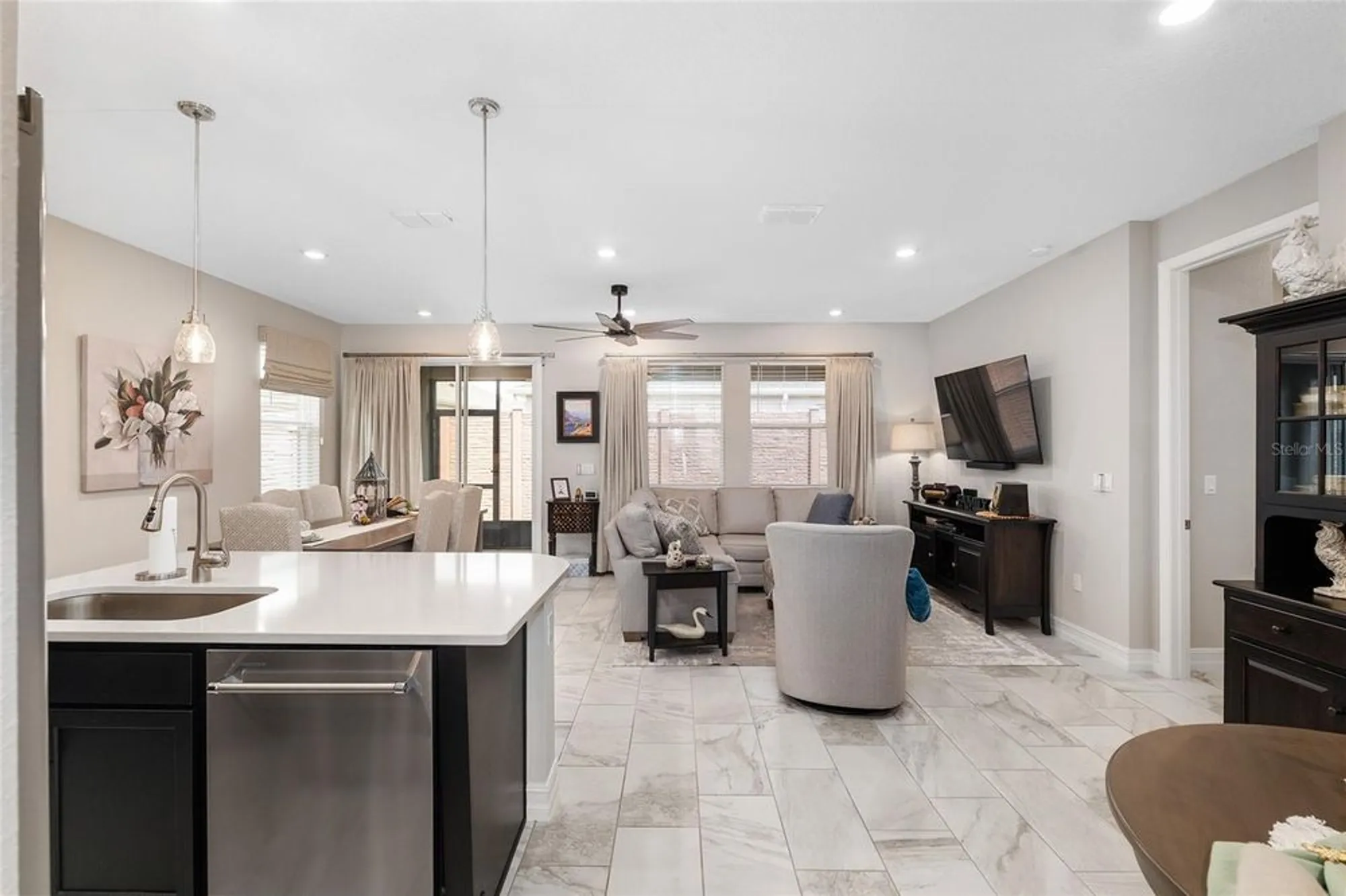 Property Slideshow image 4 of 37 | 5423 nw 33rd pl, Ocala, FL, 34482