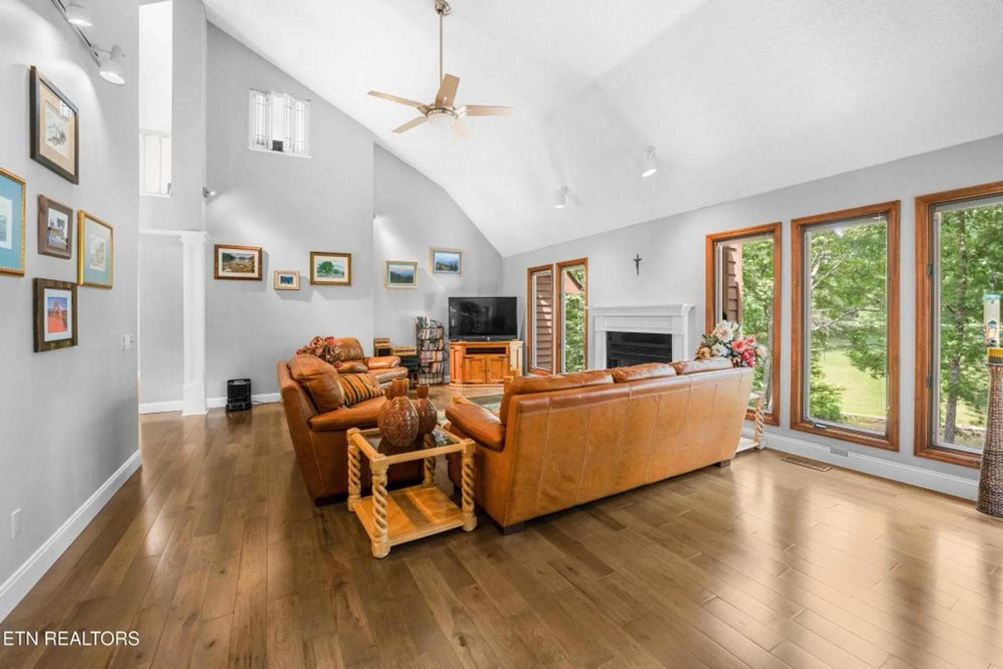 Property Slideshow image 9 of 52 | 116 knollwood ln, Crossville, TN, 38558