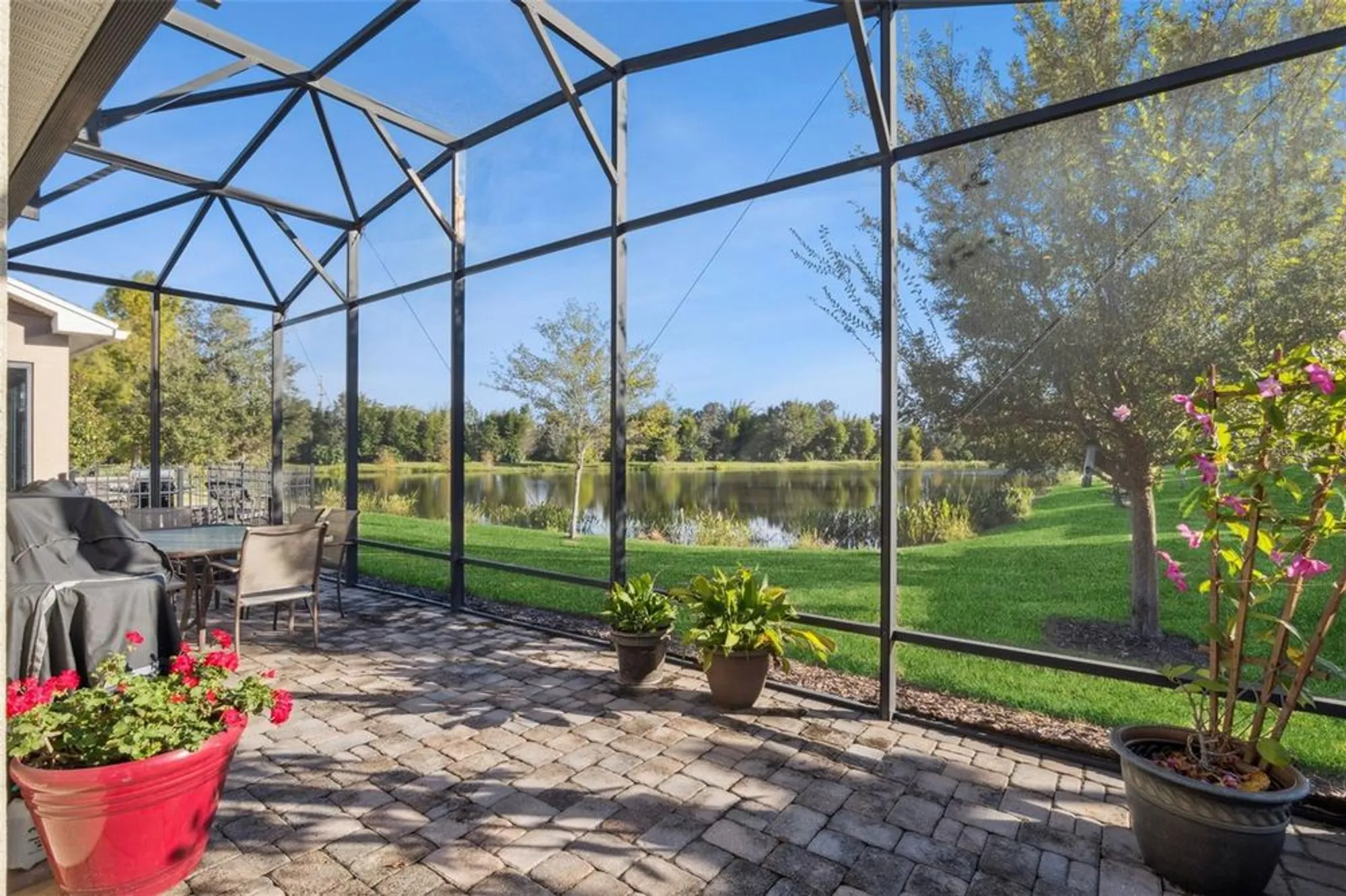 Property Slideshow image 27 of 47 | 404 tisbury ct, Deland, FL, 32724
