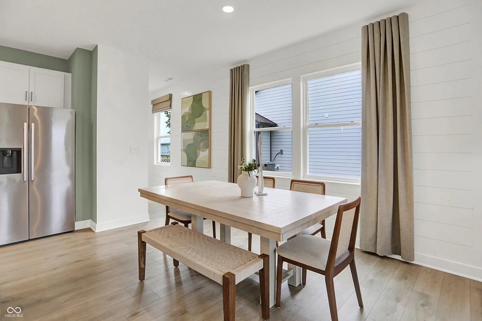 Property Slideshow image 13 of 26 | 5258 foxley park ln, Avon, IN, 46123