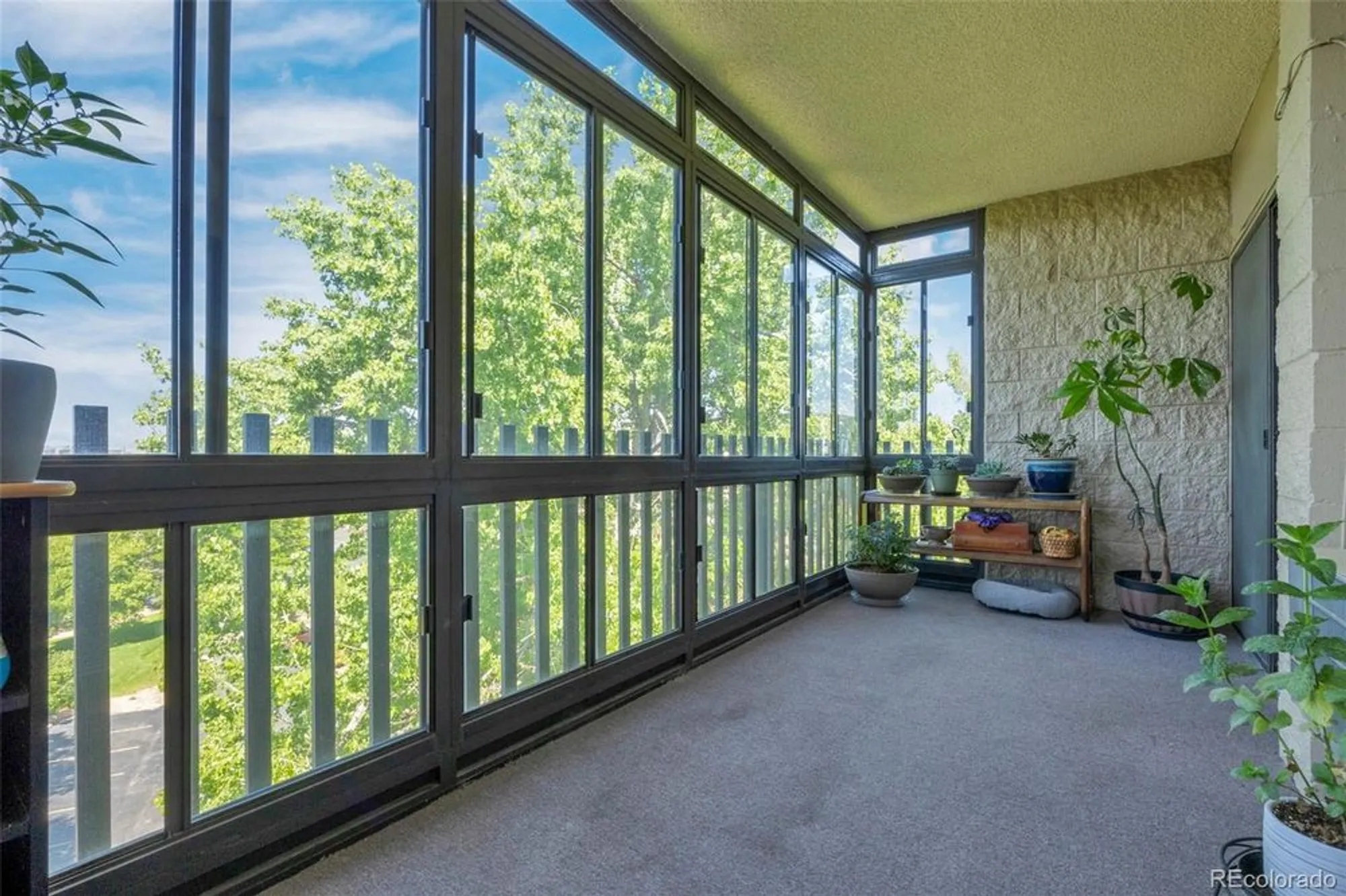 Property Slideshow image 11 of 44 | 14001 e marina dr apt 607, Aurora, CO, 80014