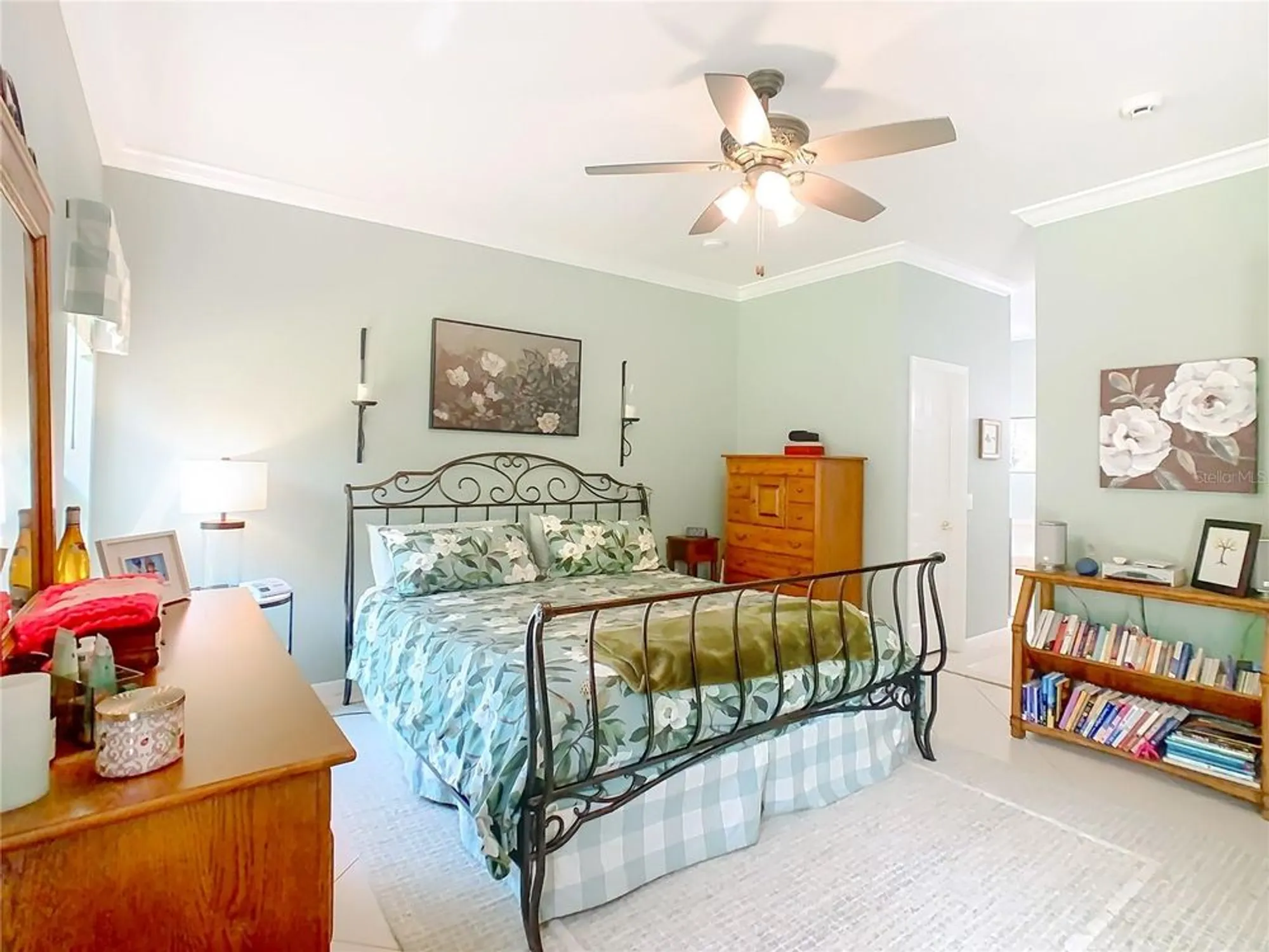 Property Slideshow image 21 of 76 | 680 portofino dr, Poinciana, FL, 34759