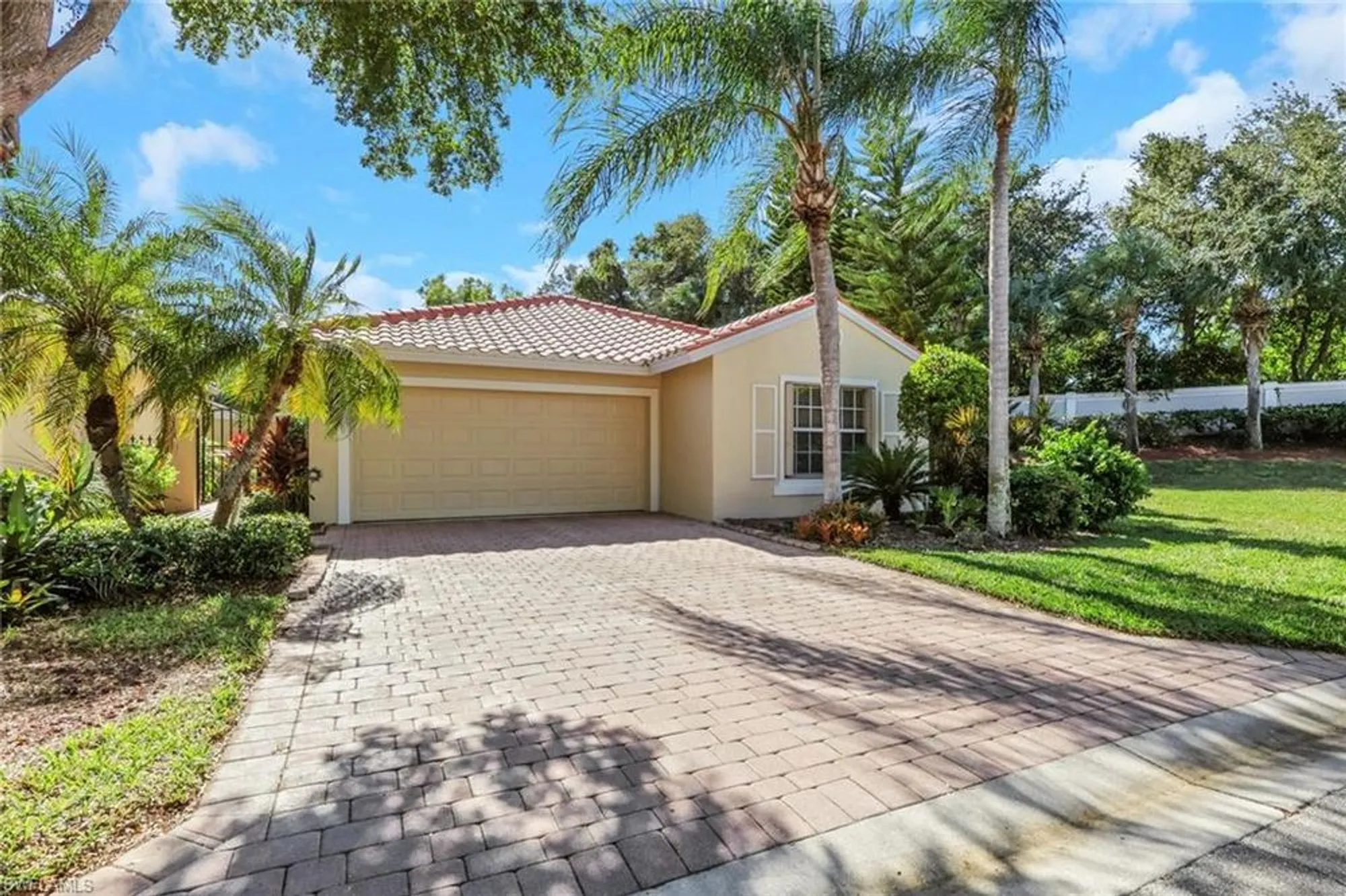 Property Slideshow image 1 of 49 | 8896 cascades isle blvd, Estero, FL, 33928