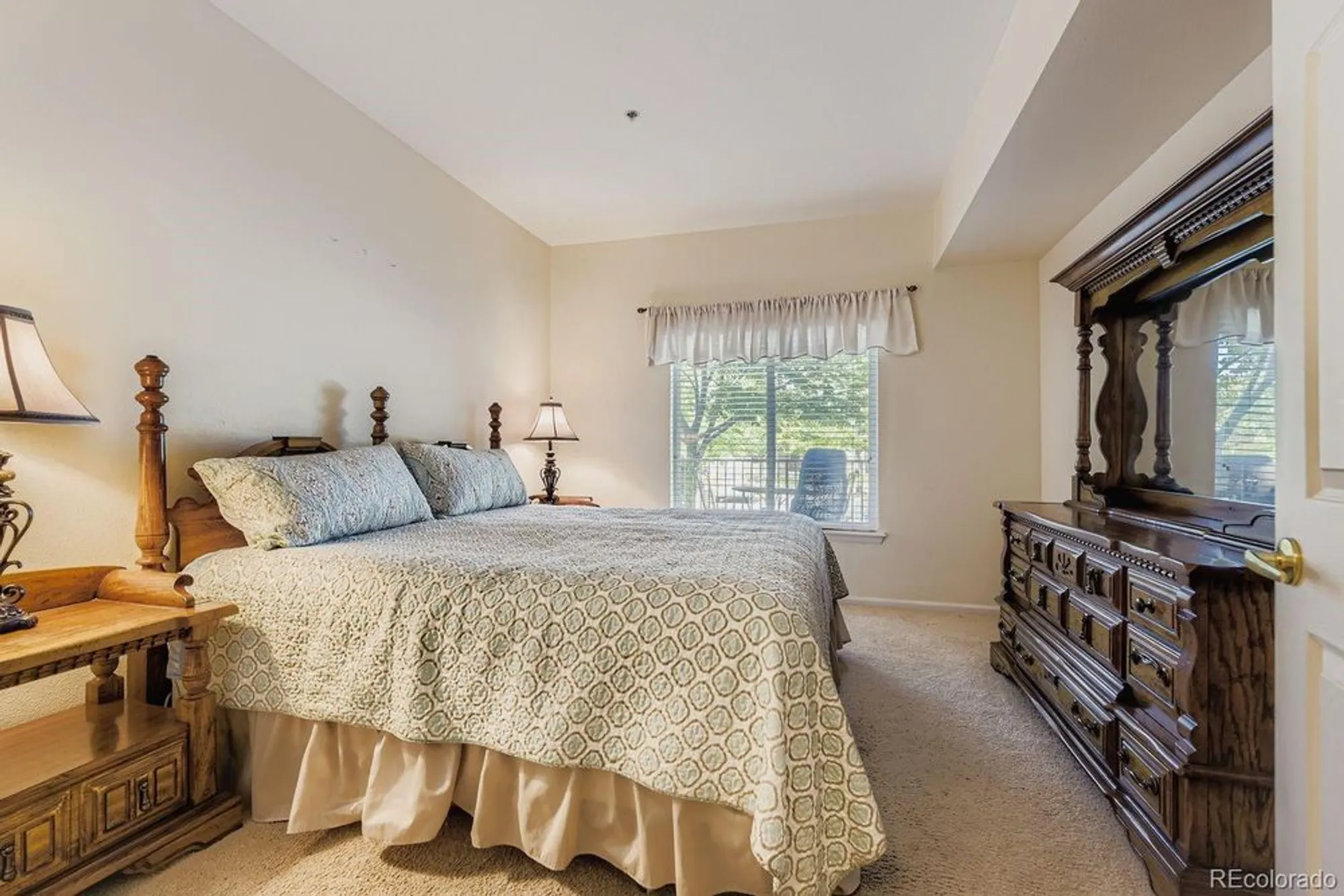 Property Slideshow image 6 of 13 | 2895 w riverwalk cir apt 114, Littleton, CO, 80123