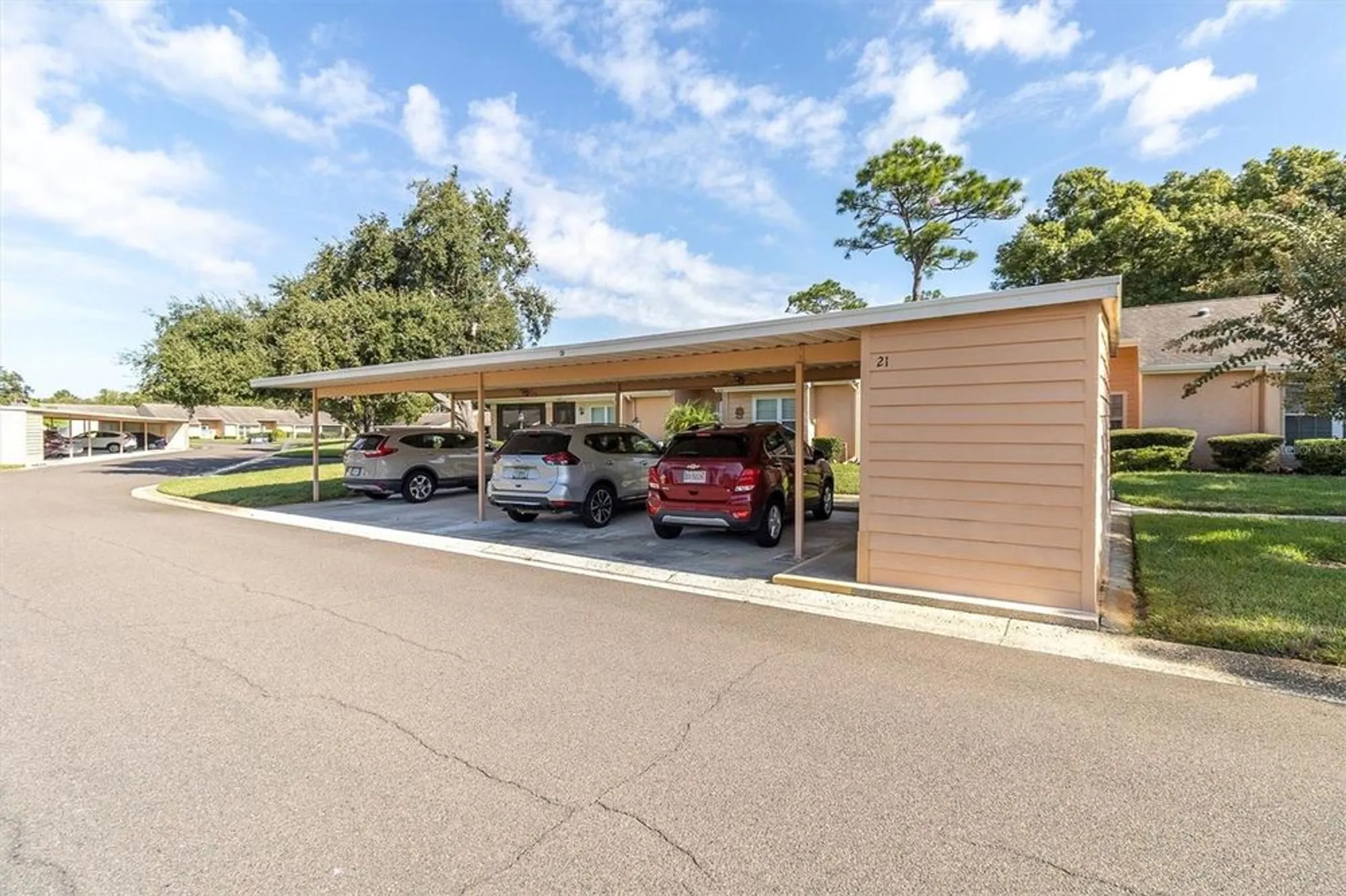 Property Slideshow image 35 of 64 | 4814 grist mill cir, New Port Richey, FL, 34655