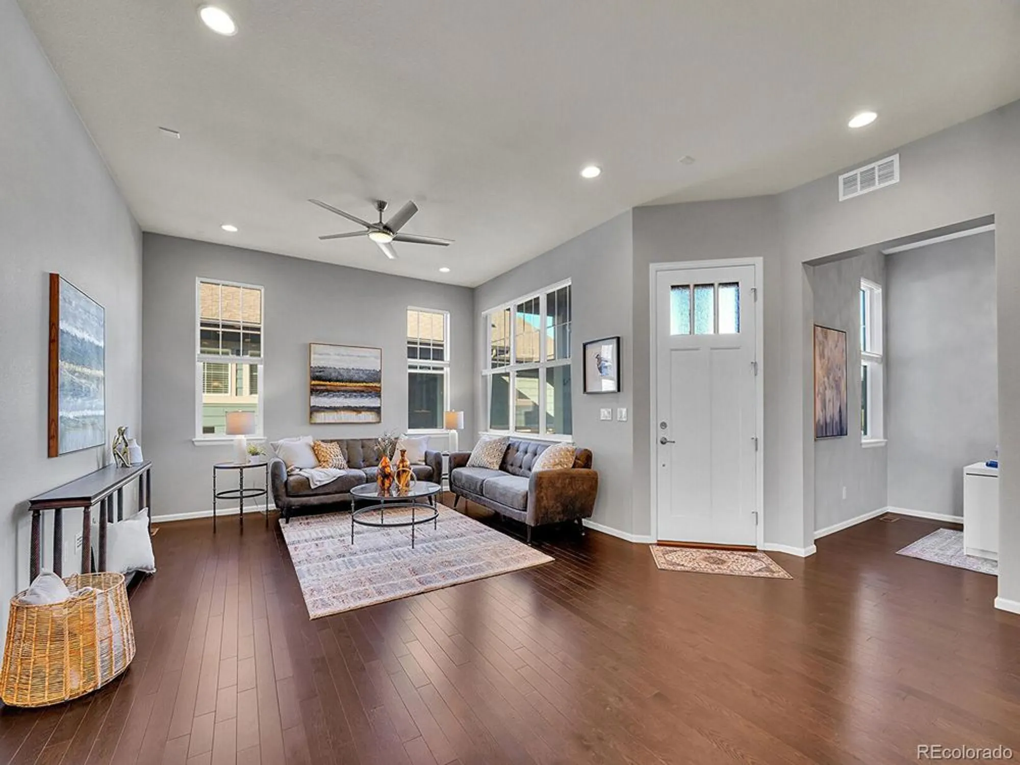 Property Slideshow image 5 of 38 | 3681 new haven cir, Castle Rock, CO, 80109