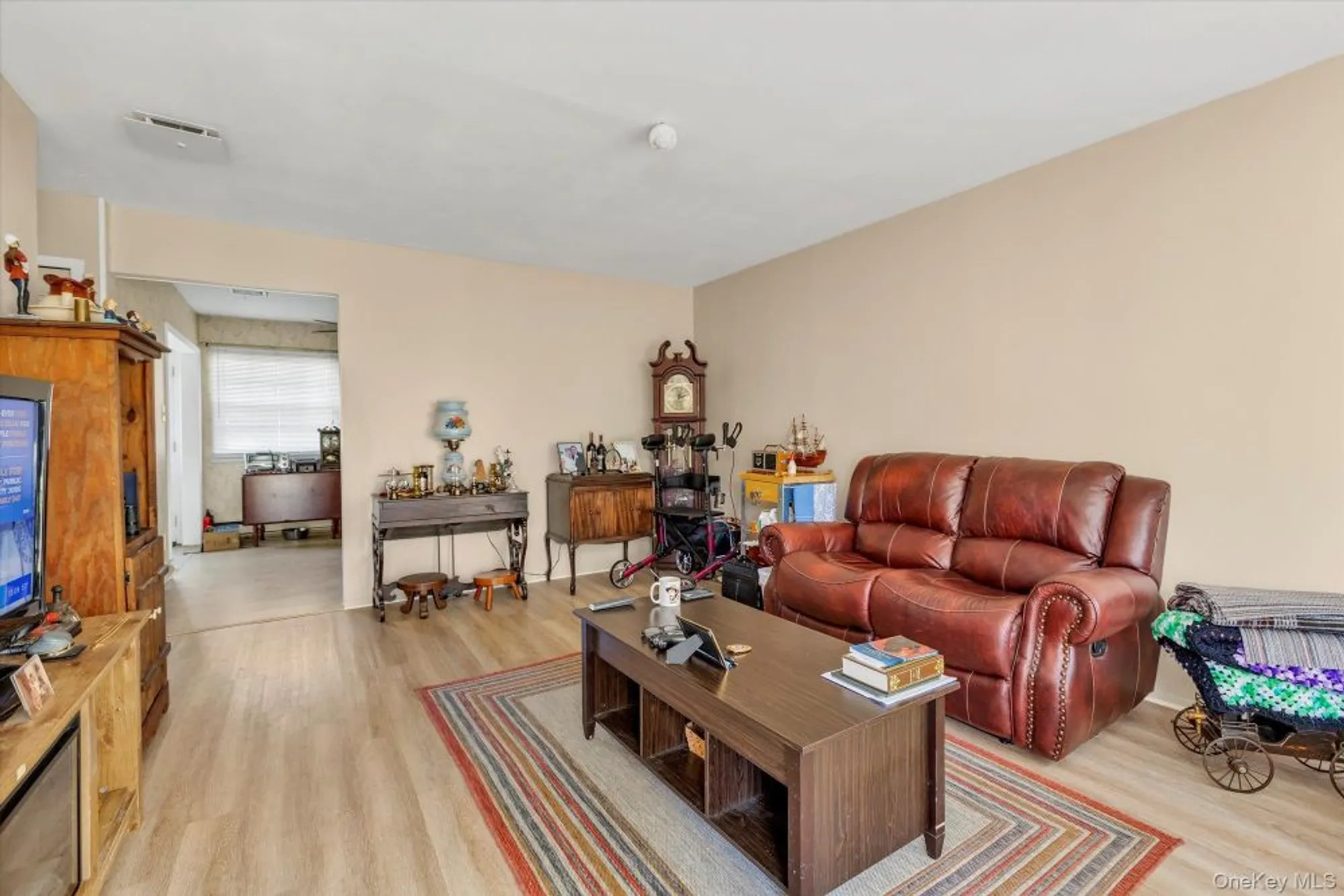 Property Slideshow image 5 of 14 | 141 forge ln, Coram, NY, 11727