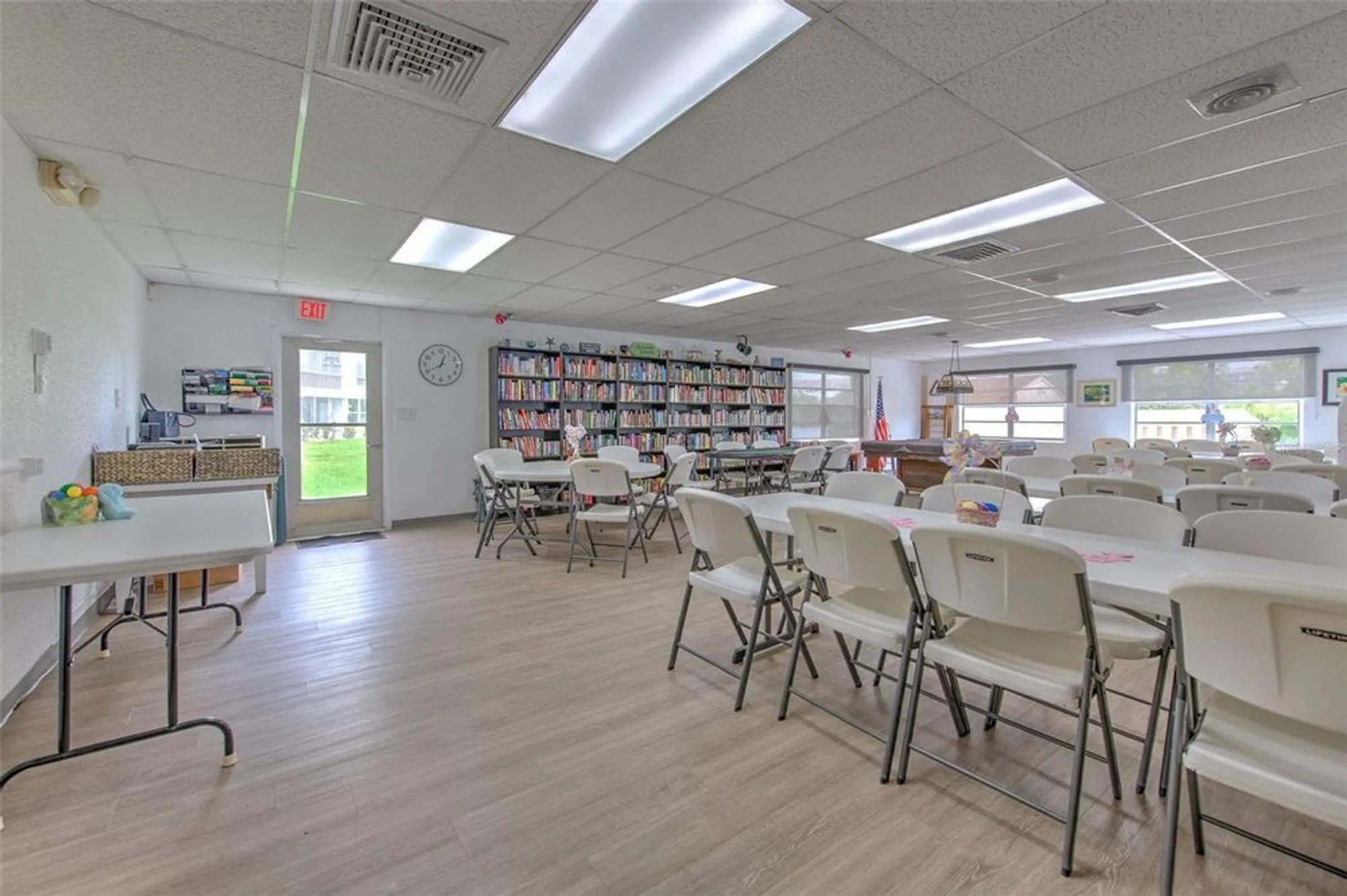 Property Slideshow image 33 of 35 | 3753 lake bayshore dr h305, Bradenton, FL, 34205