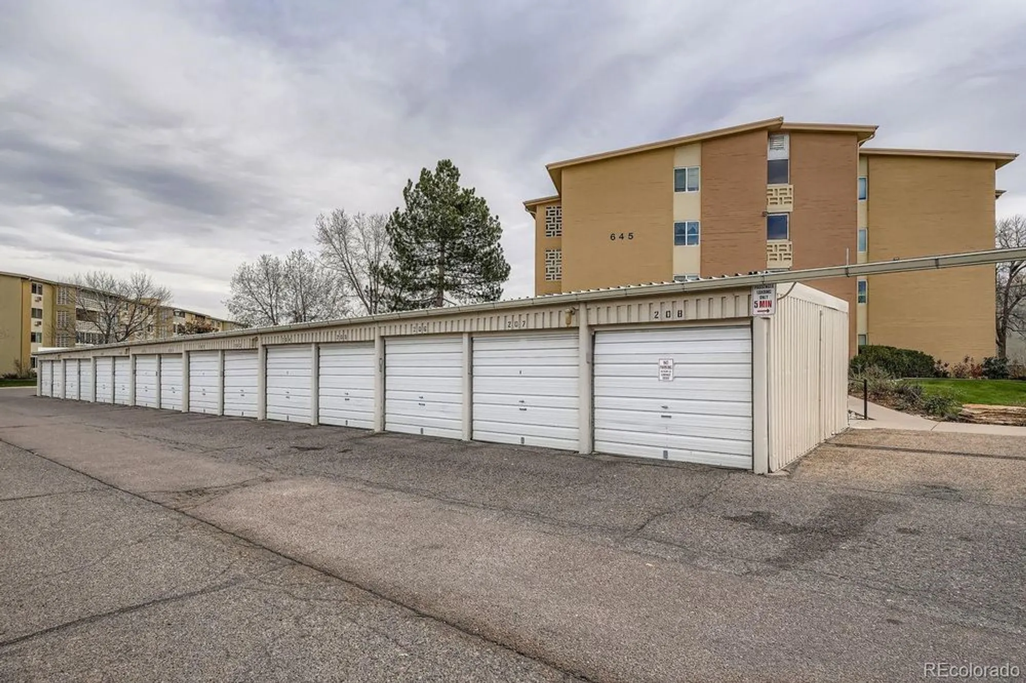 Property Slideshow image 26 of 38 | 645 s alton way 12a, Denver, CO, 80247