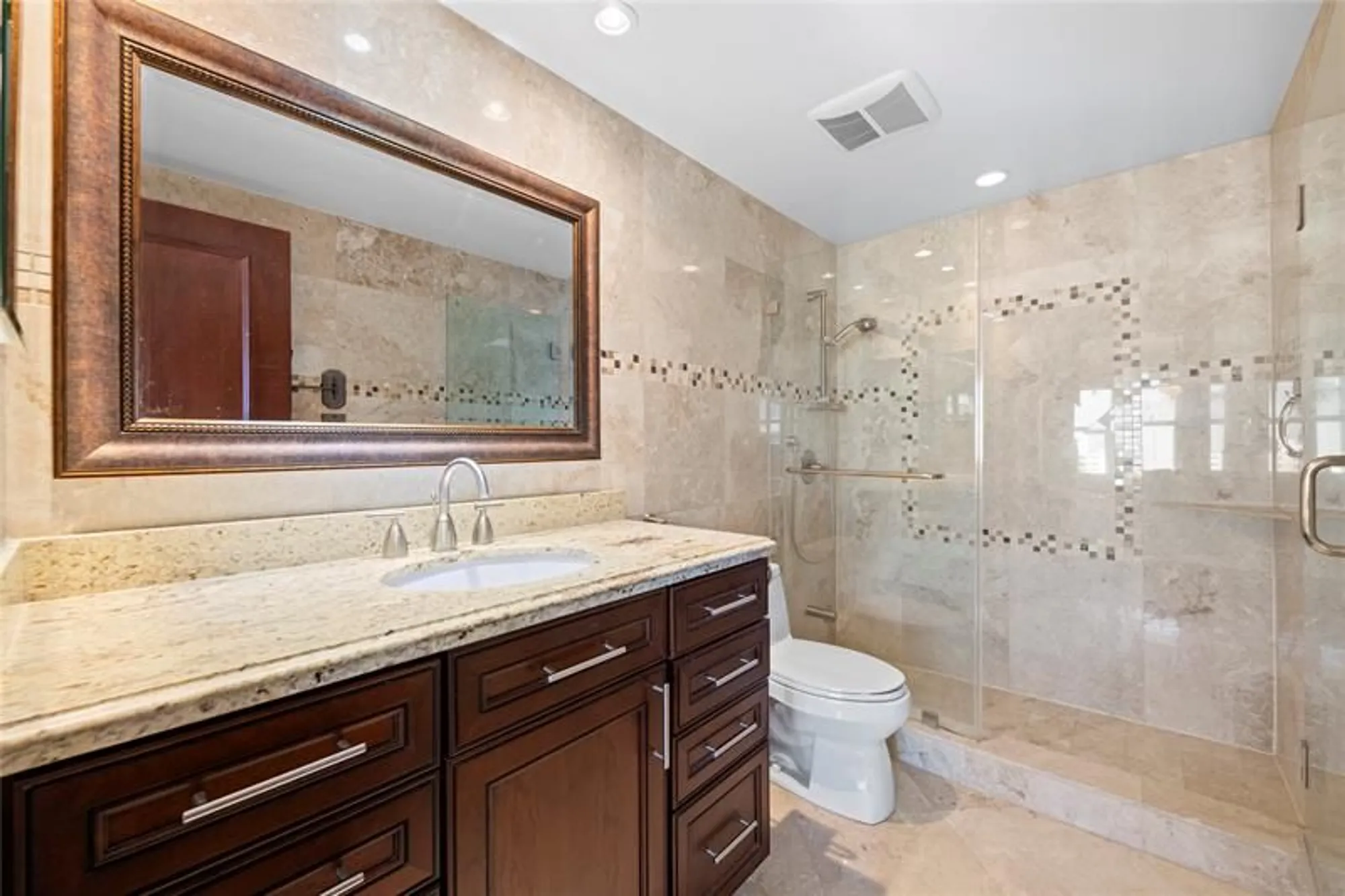 Property Slideshow image 30 of 58 | 3300 ne 36th st 1715, Fort Lauderdale, FL, 33308