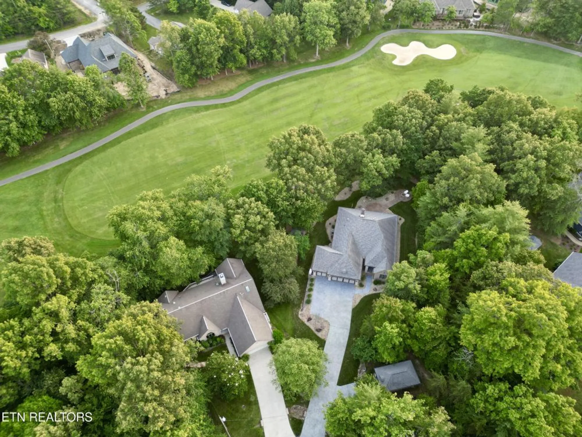 Property Slideshow image 9 of 55 | 17 kenwood ct, Crossville, TN, 38558