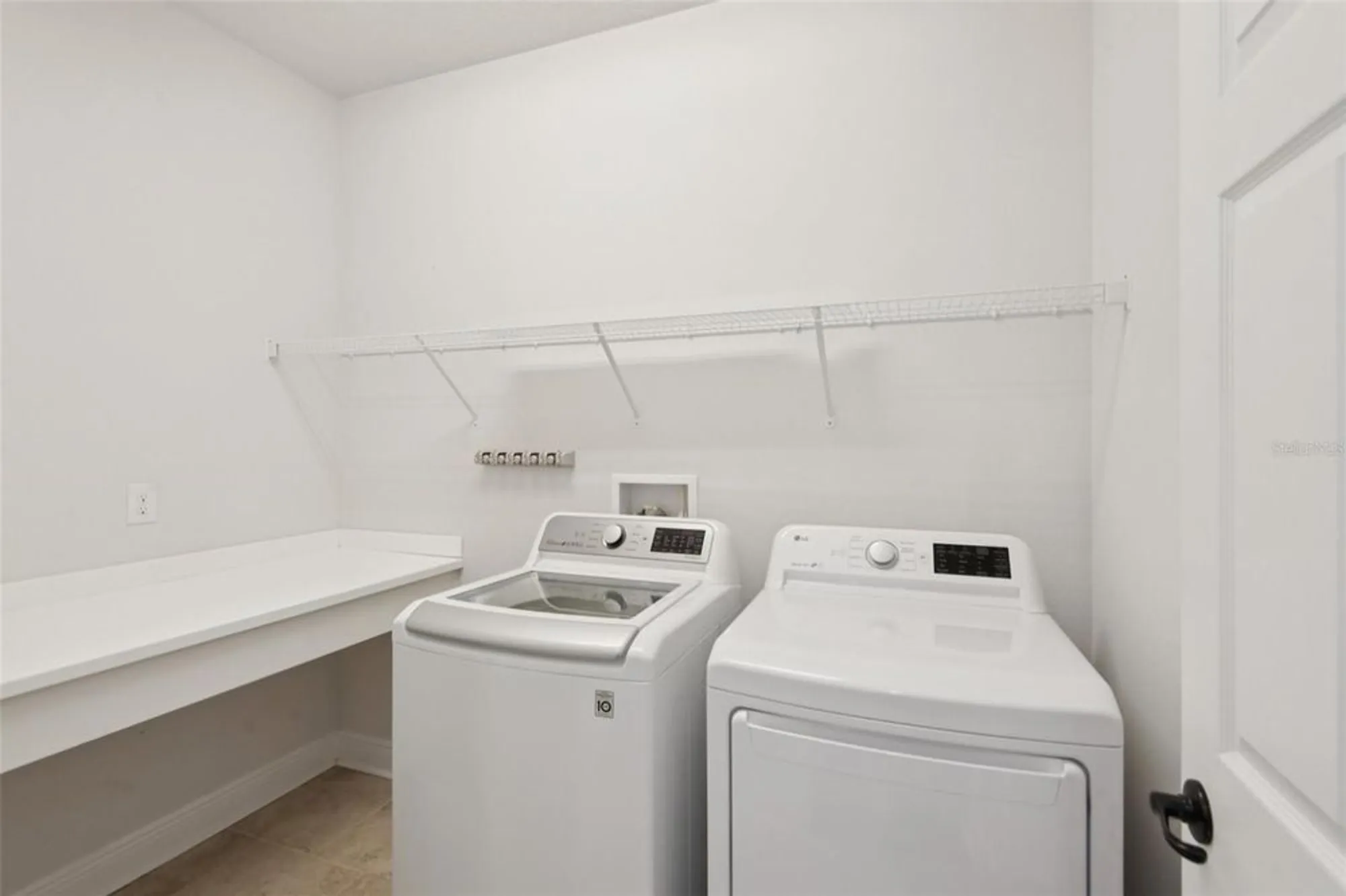 Property Slideshow image 24 of 31 | 13890 kingfisher glen dr, Lithia, FL, 33547