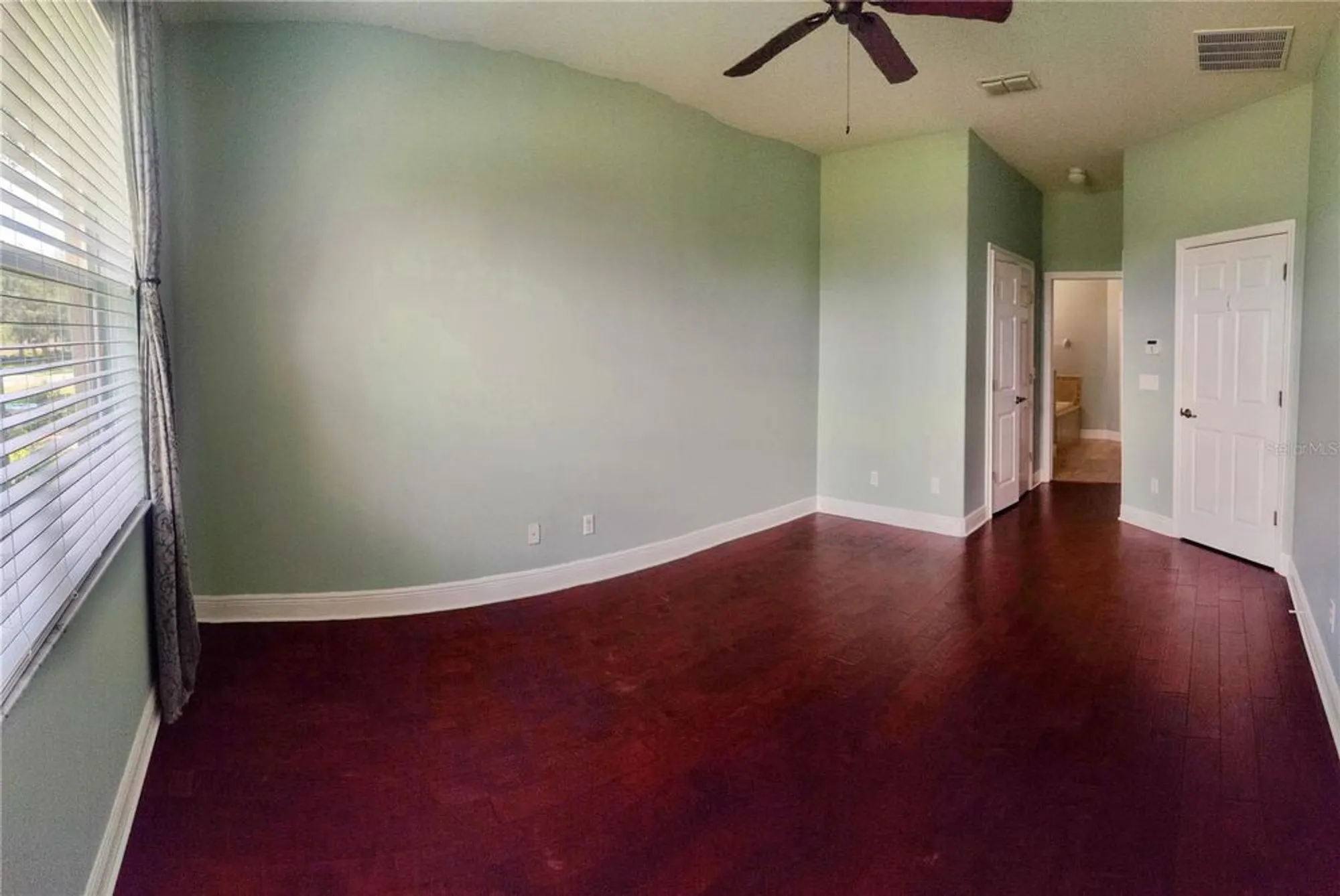 Property Slideshow image 16 of 36 | 22011 belgian ct, Mount Dora, FL, 32757