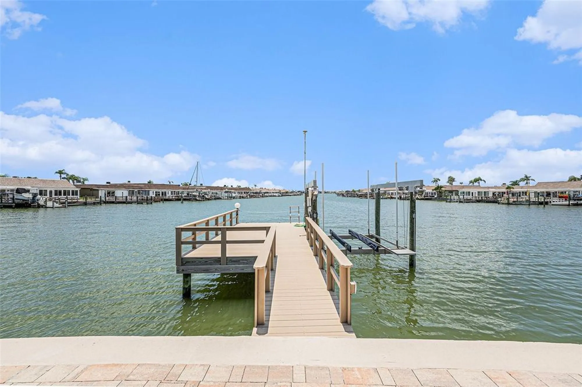 Property Slideshow image 25 of 34 | 384 boca ciega point blvd, Saint Petersburg, FL, 33708