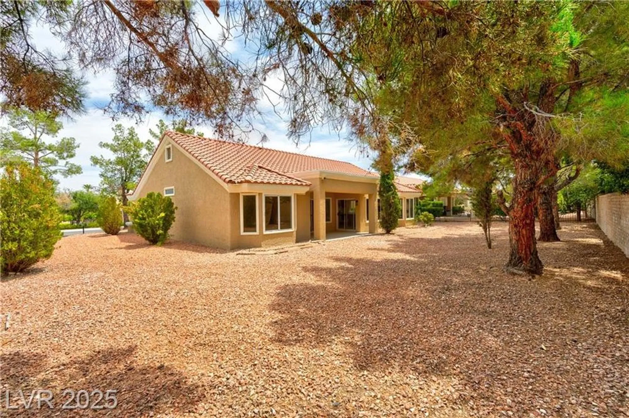 Property Slideshow image 32 of 35 | 2645 saltbush dr, Las Vegas, NV, 89134