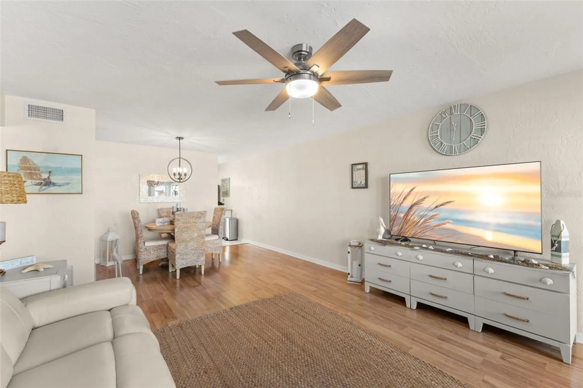 Property Slideshow image 7 of 35 | 2461 canadian way 27, Clearwater, FL, 33763