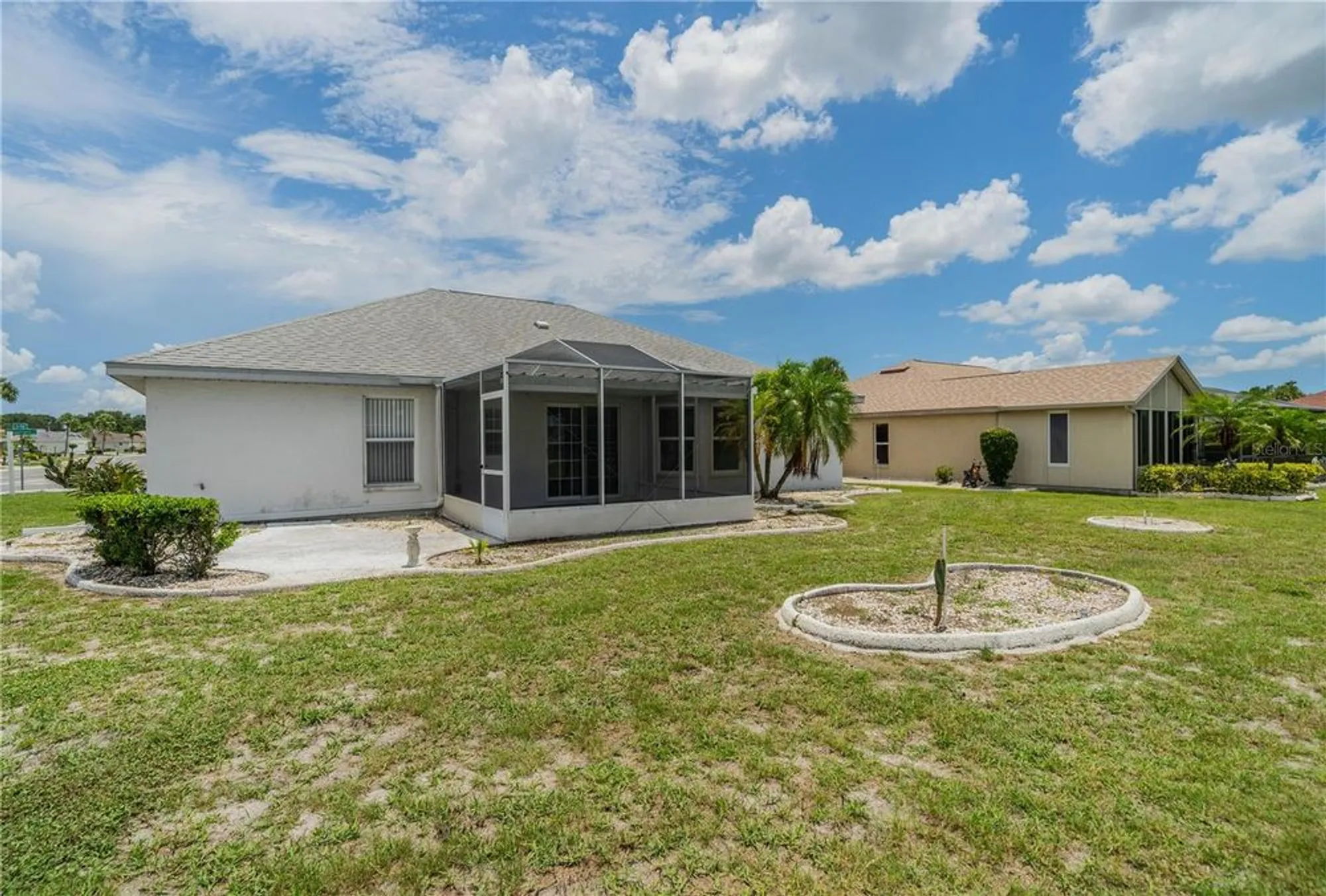 Property Slideshow image 36 of 47 | 301 caloosa palms ct, Sun City Center, FL, 33573