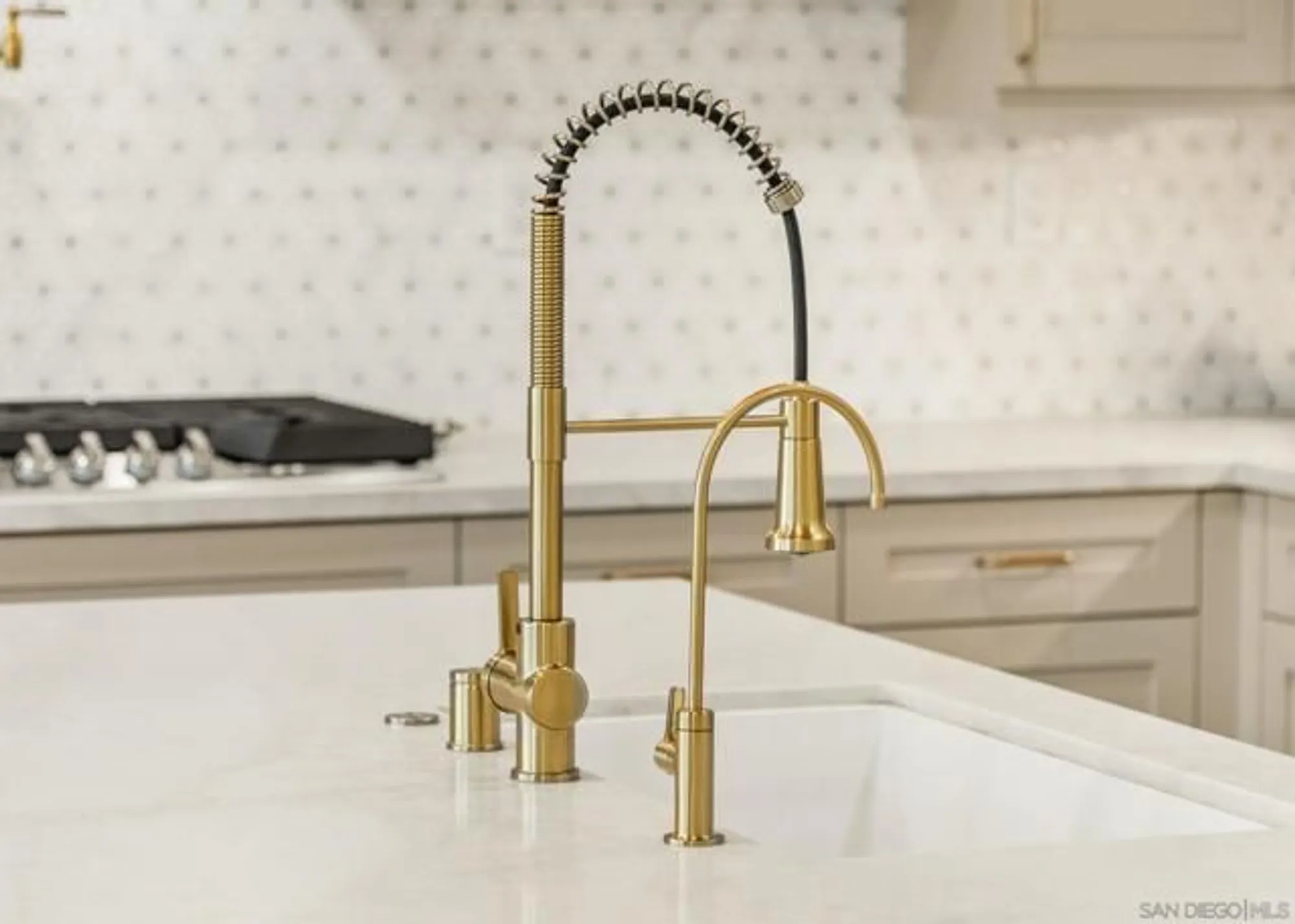 Property Slideshow image 23 of 61 | 10528 pinion trl, Escondido, CA, 92026