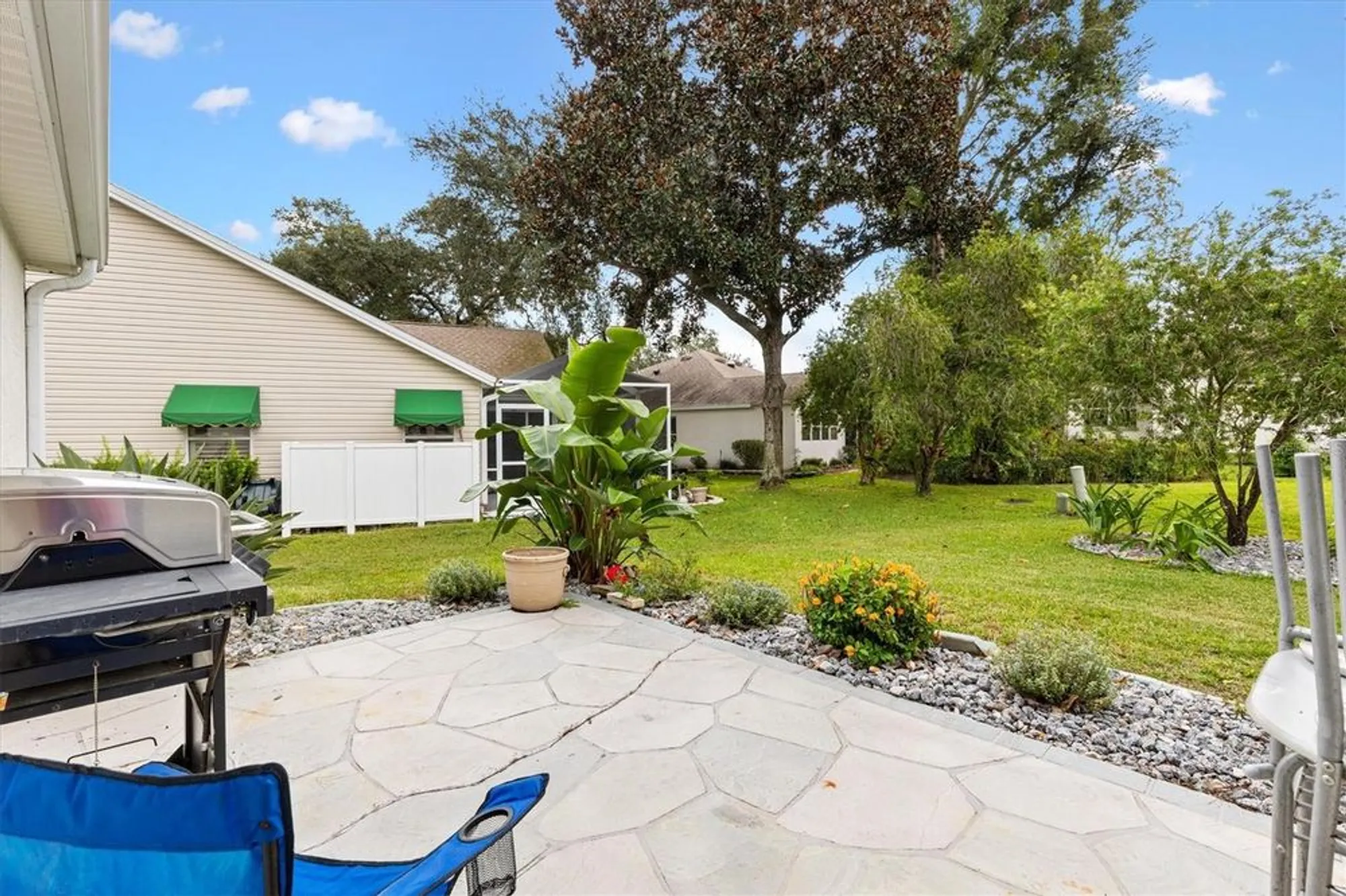 Property Slideshow image 32 of 45 | 515 loma paseo dr, Lady Lake, FL, 32159