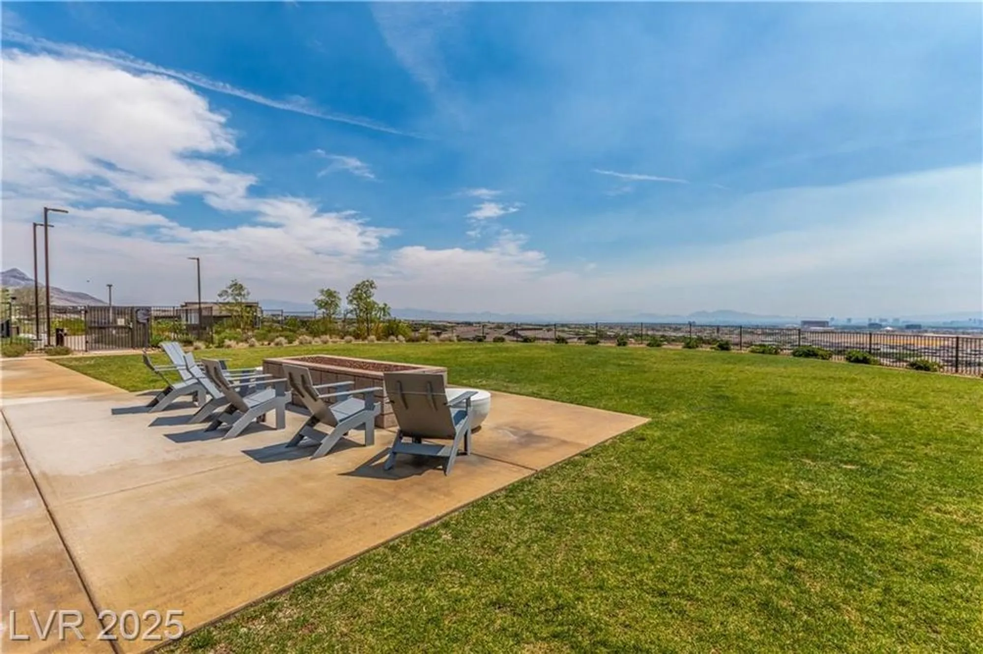 Property Slideshow image 29 of 43 | 905 belleforte ln, Las Vegas, NV, 89138