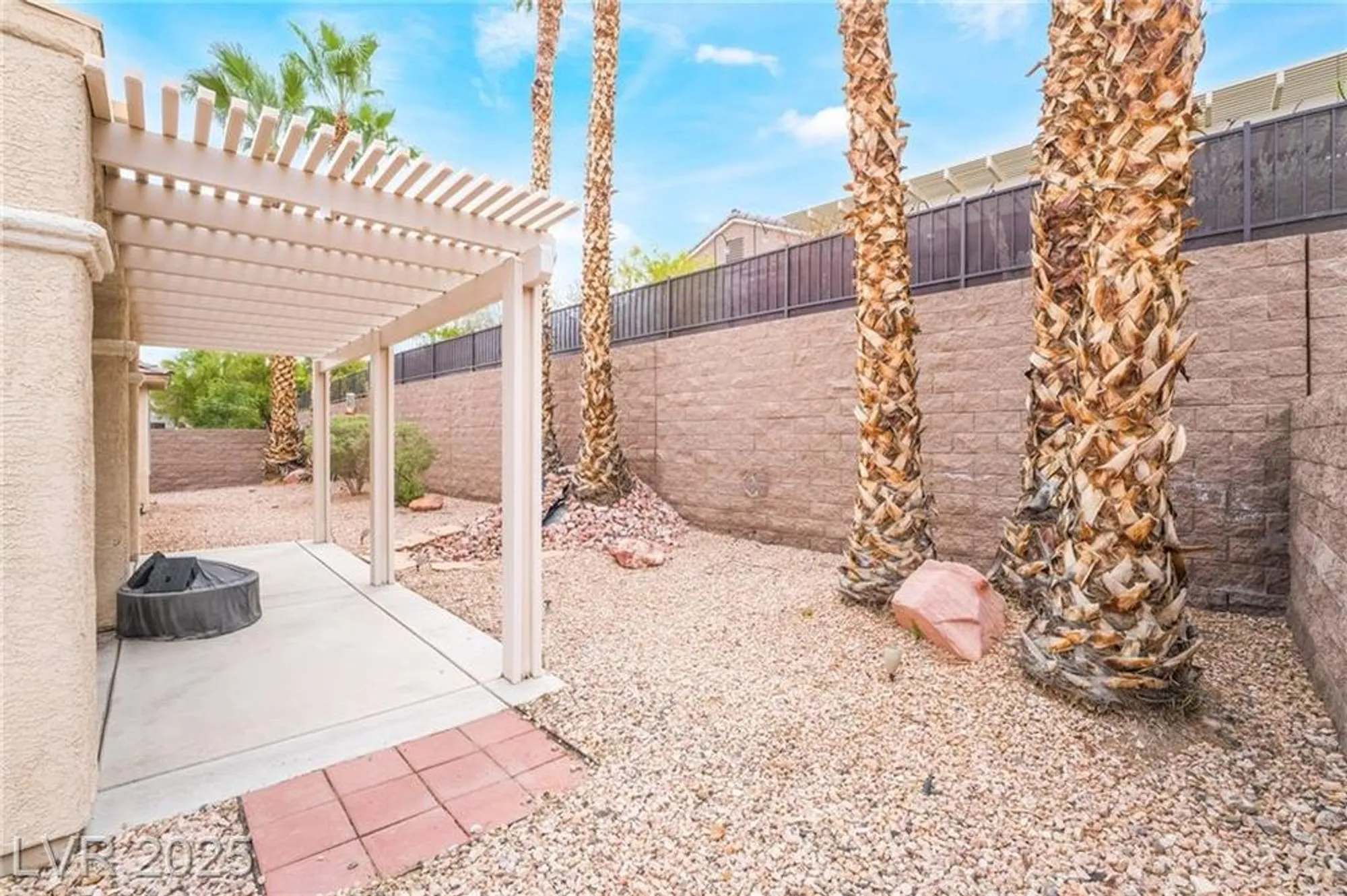 Property Slideshow image 41 of 58 | 2539 evansville ave, Henderson, NV, 89052