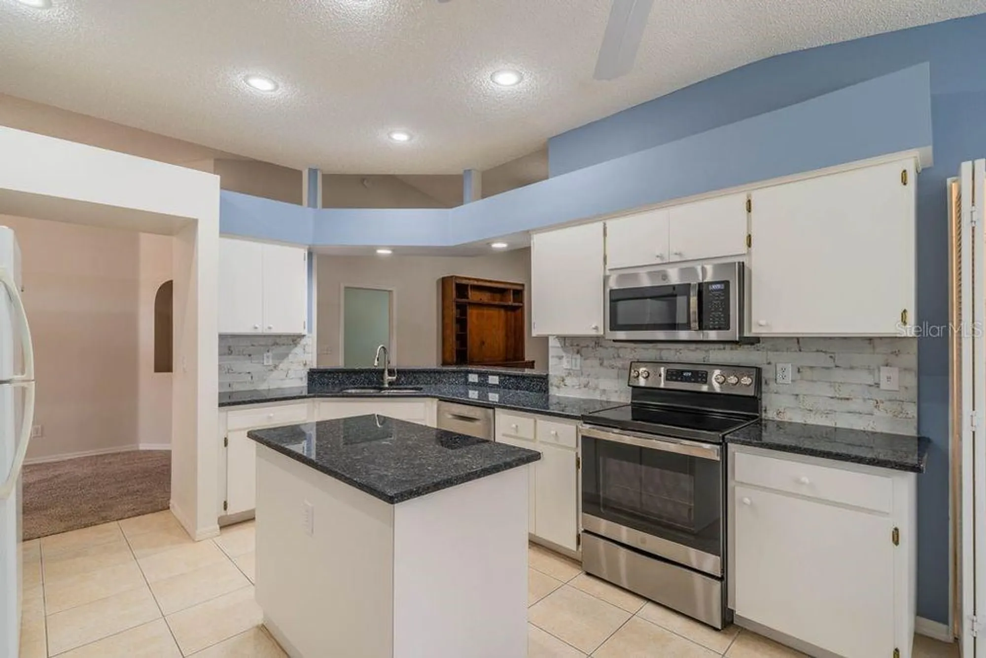 Property Slideshow image 10 of 40 | 1026 mcdaniel st # 1026, Sun City Center, FL, 33573
