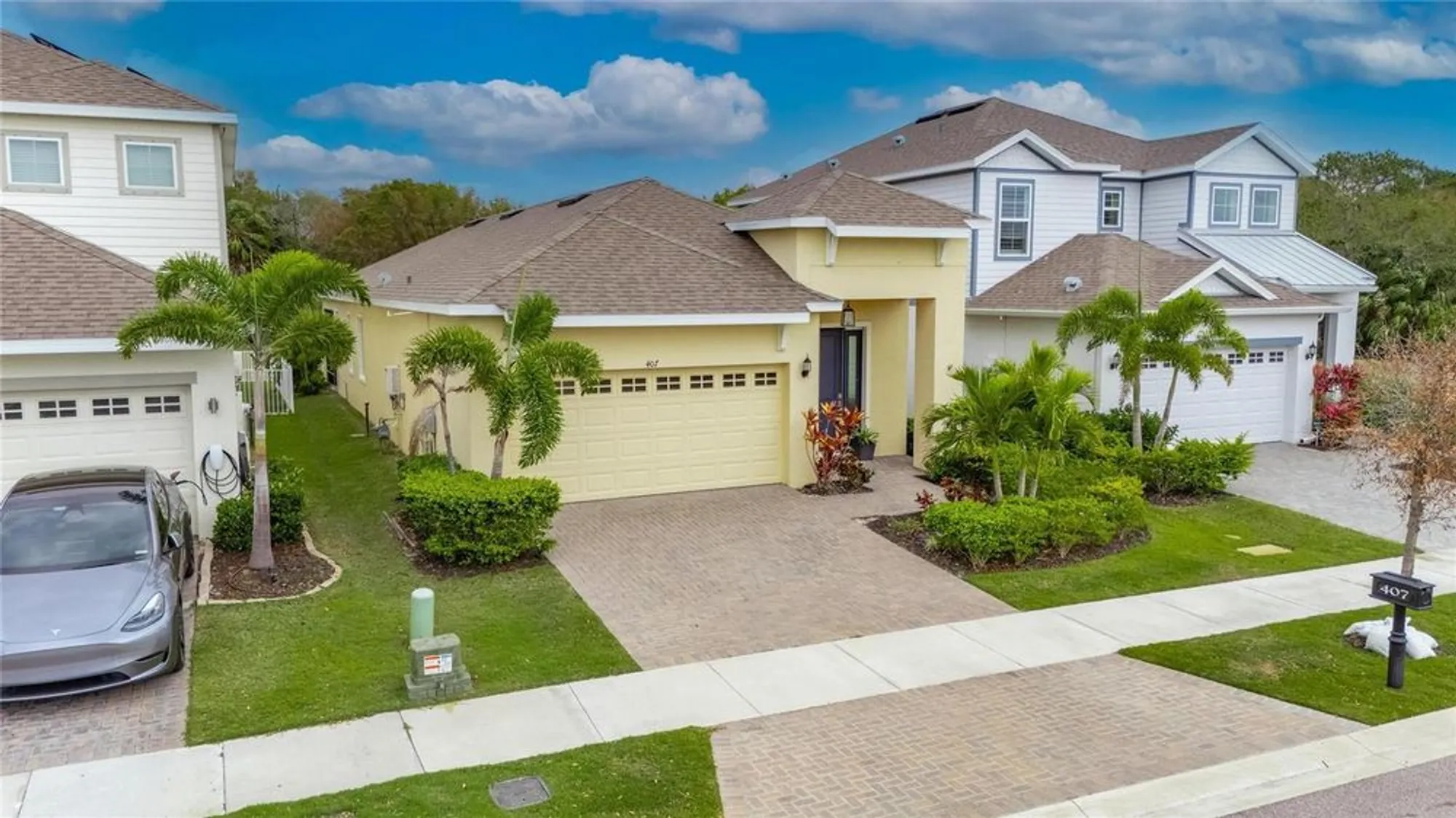 Property Slideshow image 63 of 87 | 407 sandsend ct, Apollo Beach, FL, 33572