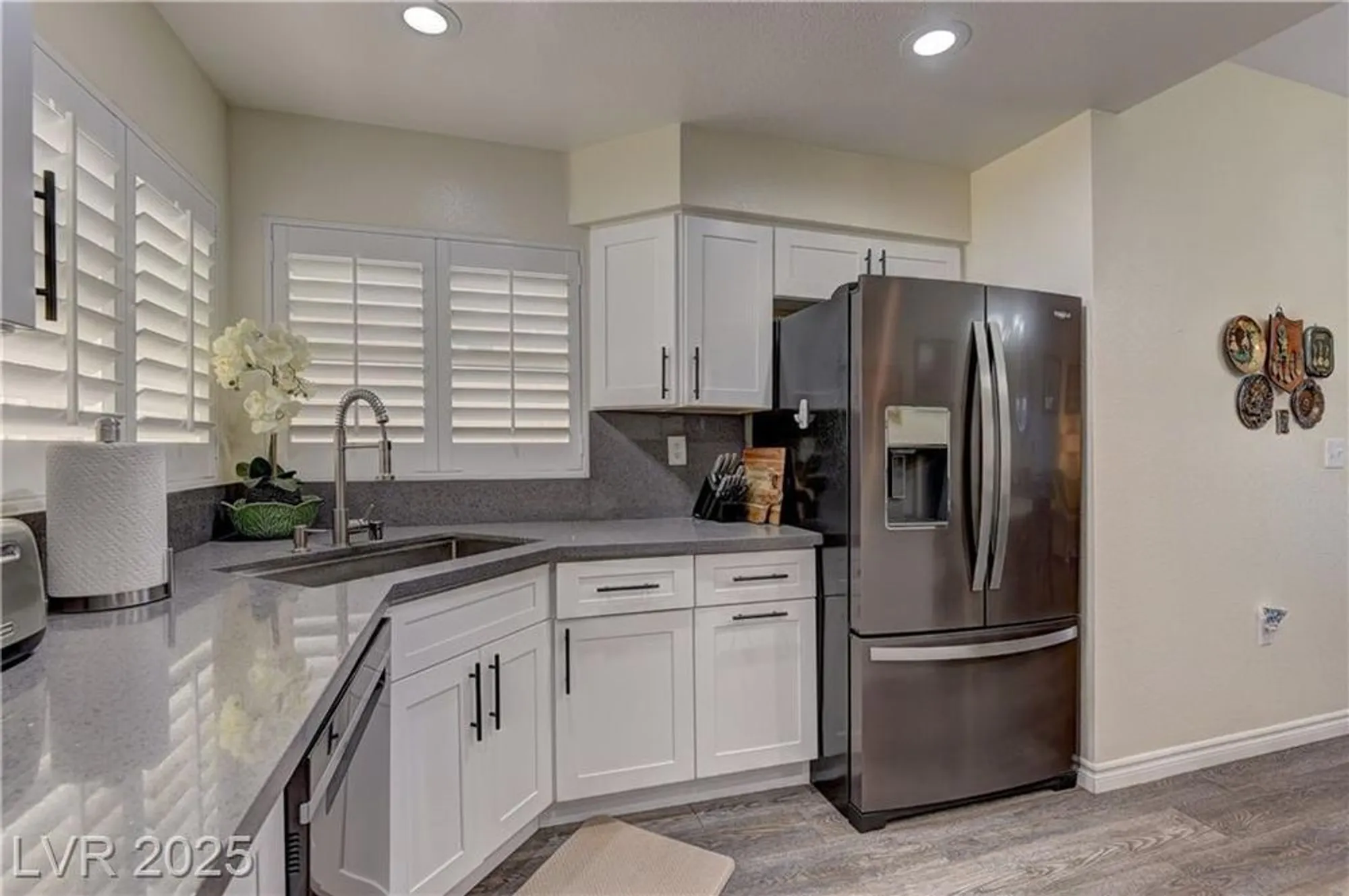 Property Slideshow image 11 of 25 | 468 fallwood ln, Las Vegas, NV, 89107