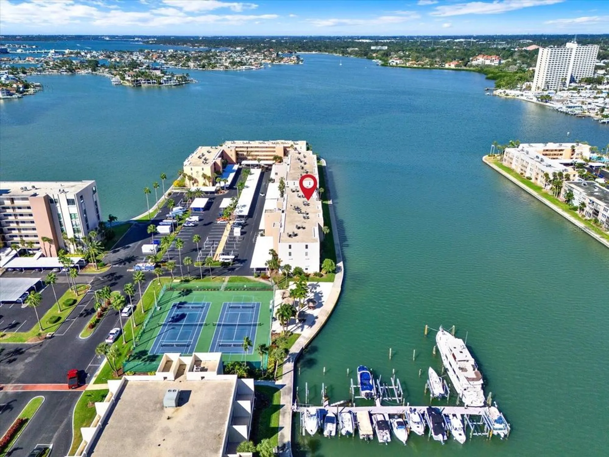 Property Slideshow image 32 of 36 | 7625 sun island dr 107, South Pasadena, FL, 33707