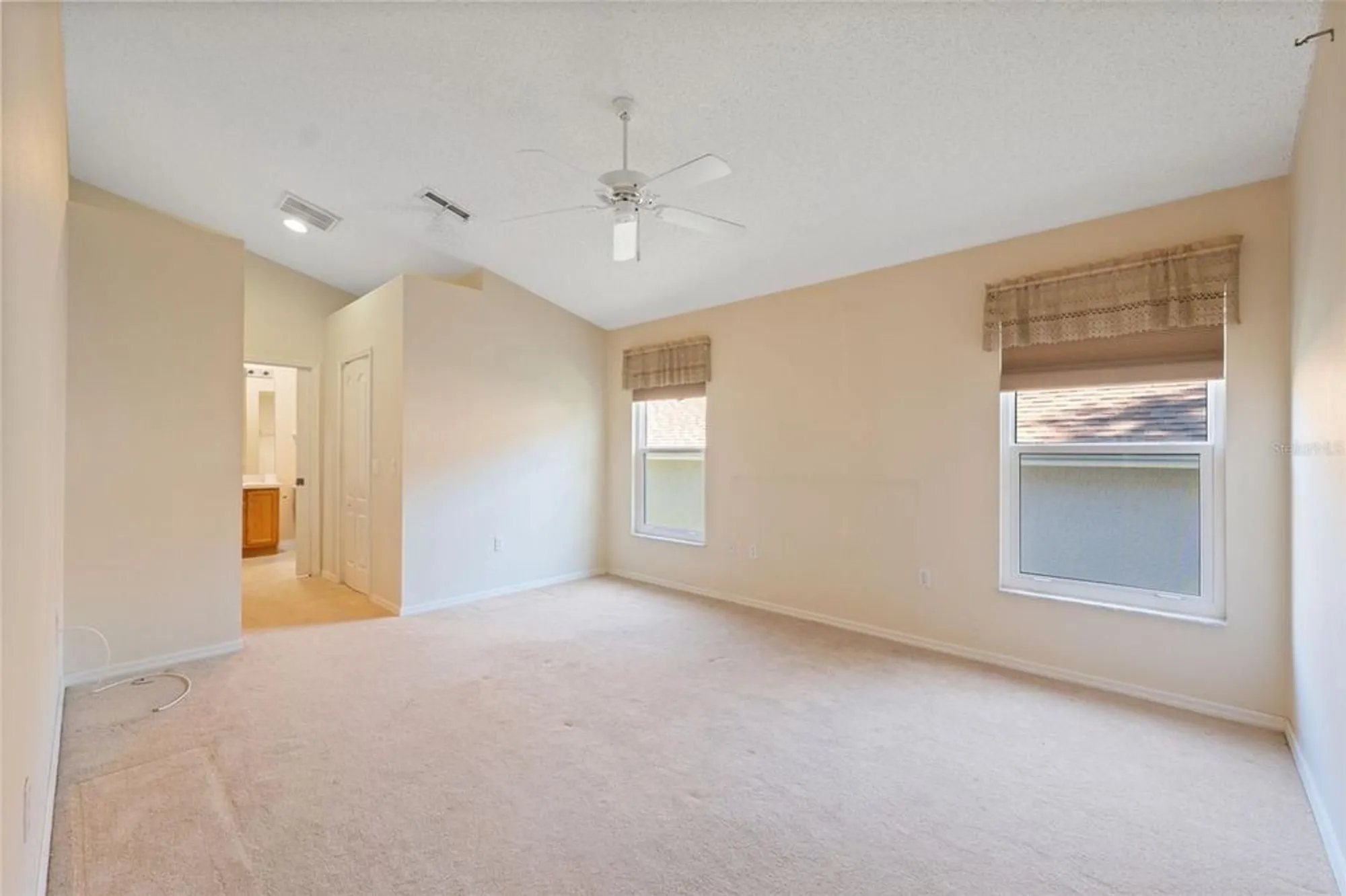 Property Slideshow image 17 of 57 | 283 quane ave, Spring Hill, FL, 34609